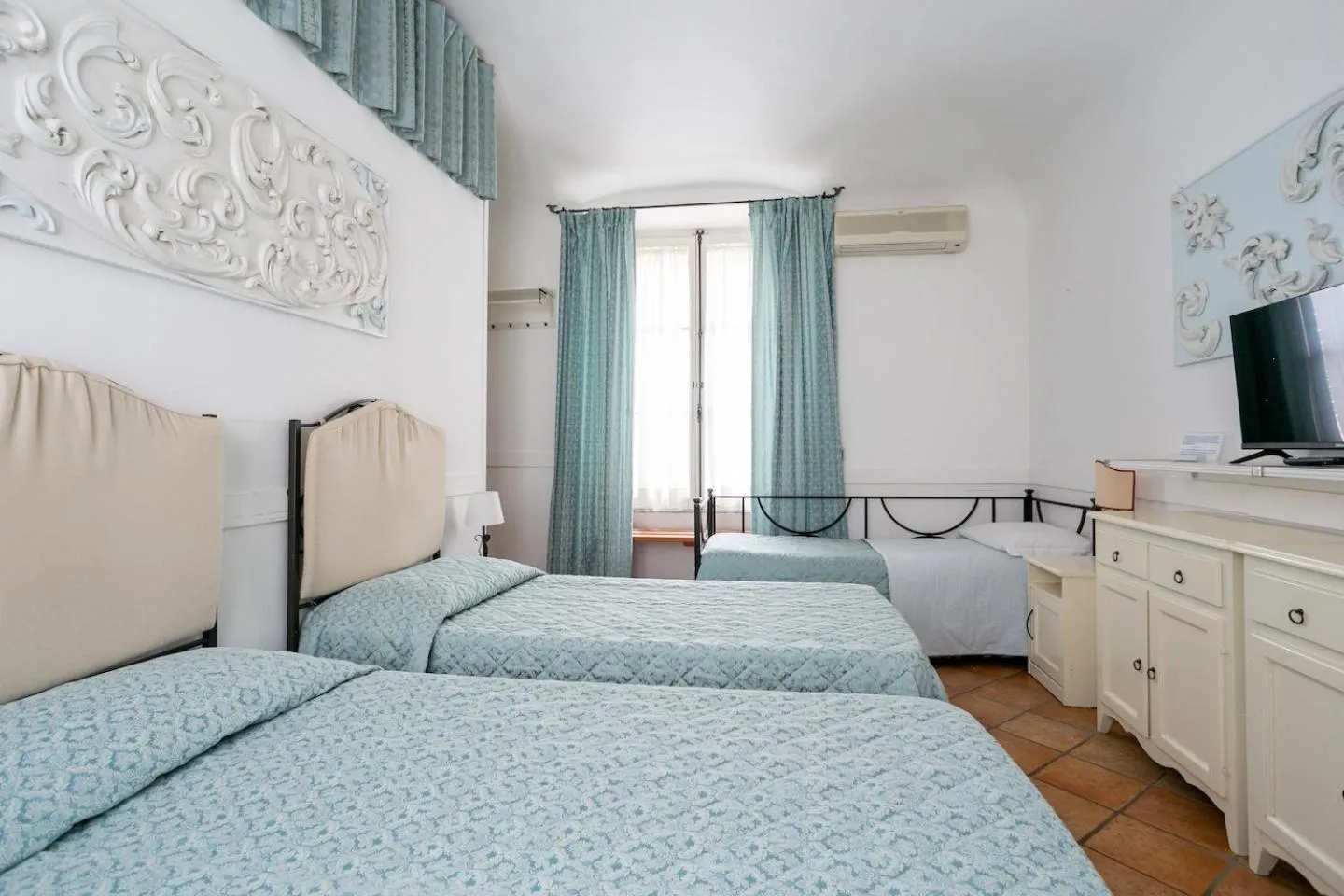 Bed in Scipioni Suites