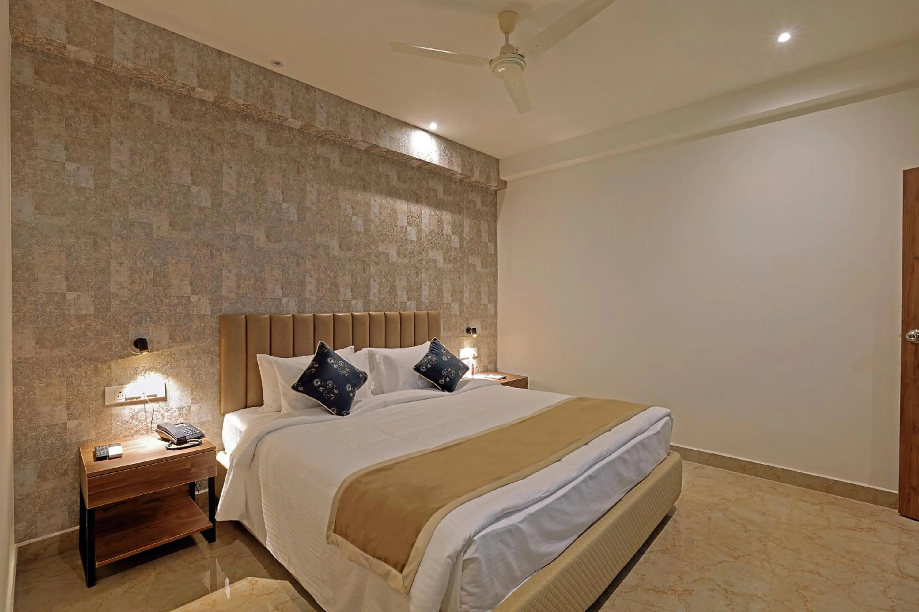 Grand Continent Hotel Gachibowli, US Consulate