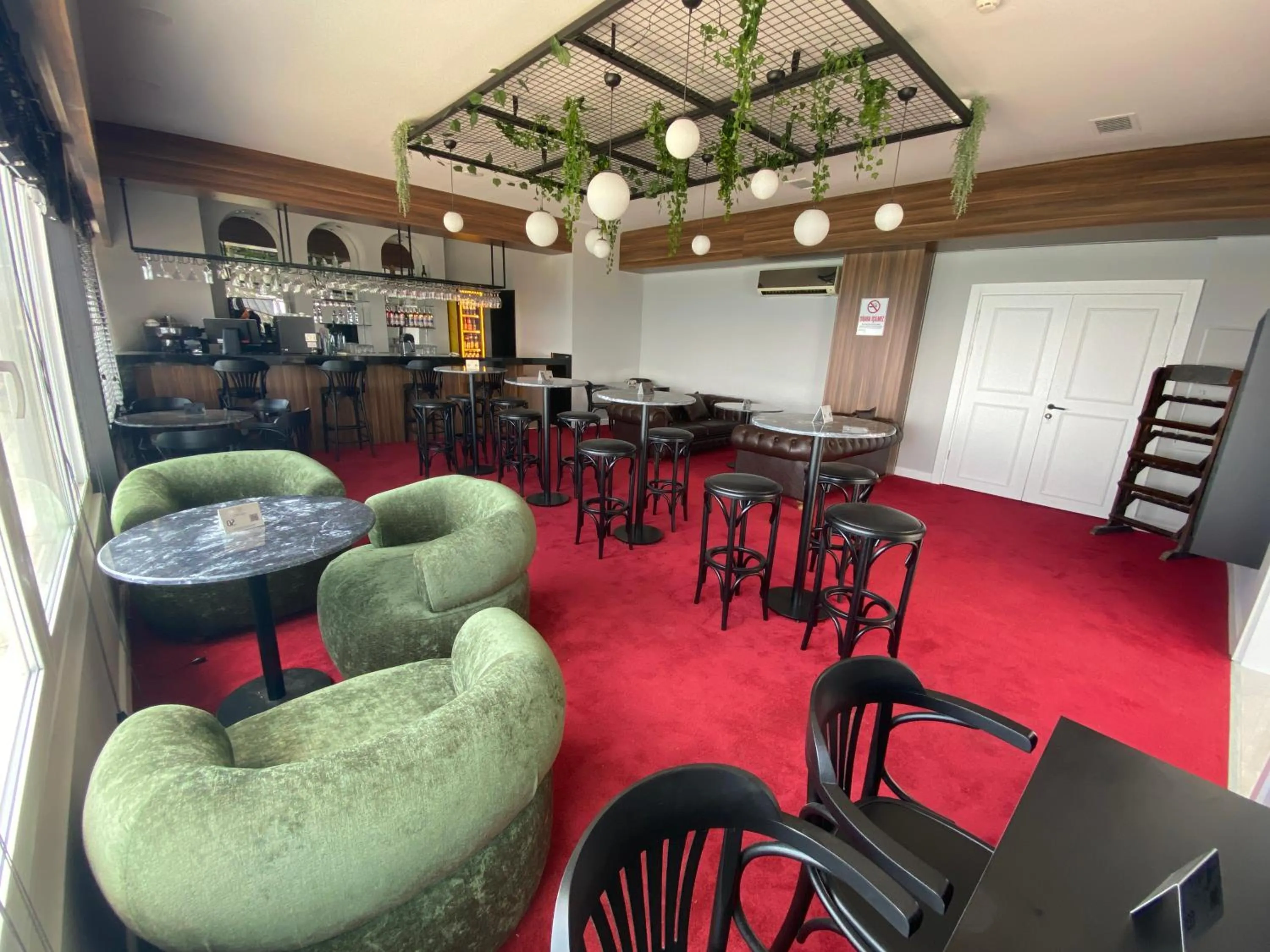 Coffee/tea facilities in Finike Marina Hotel