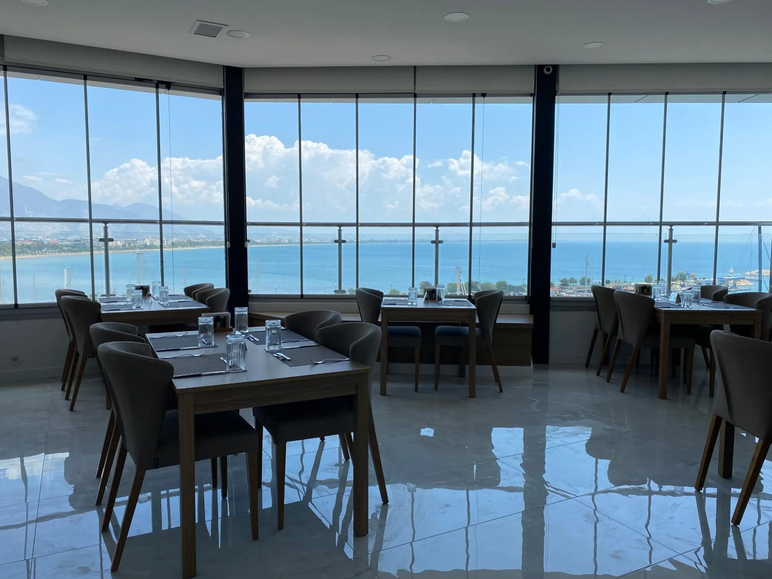 Restaurant/places to eat in Finike Marina Hotel