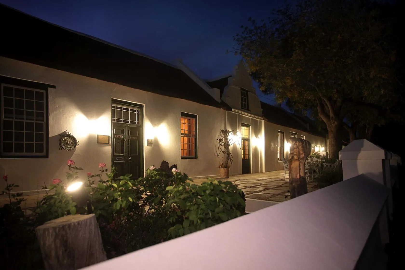 Facade/entrance in Onse Rus Guesthouse