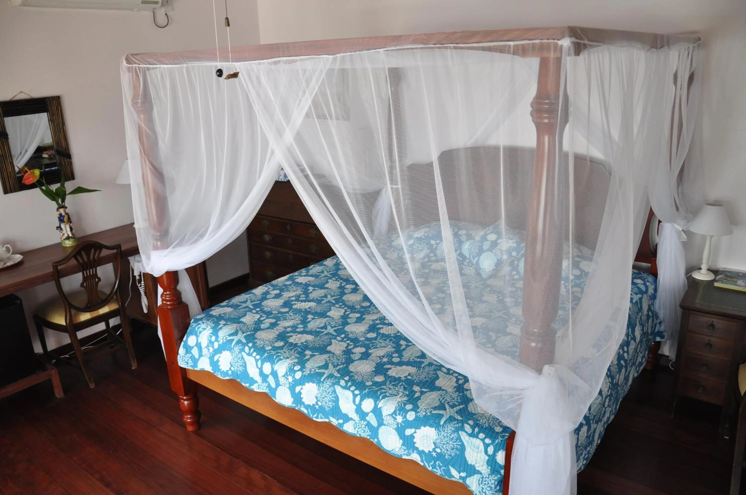 Bed in Petite Anse Hotel