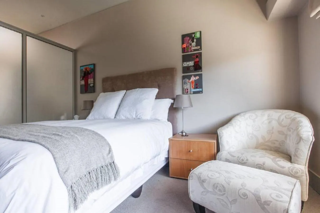 Bedroom, Bed in Houghton Place