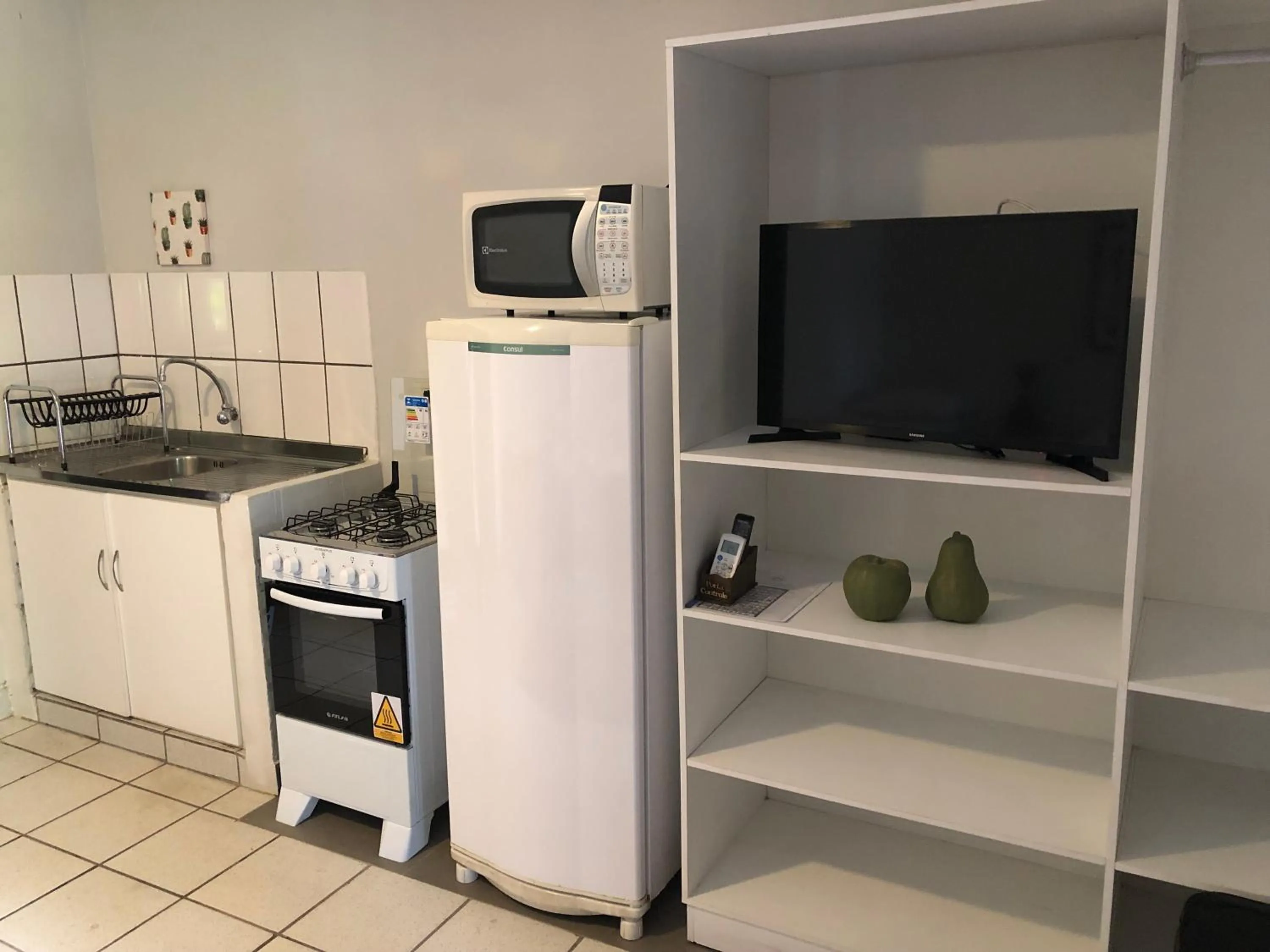 Kitchen or kitchenette in Pousada das Oliveiras