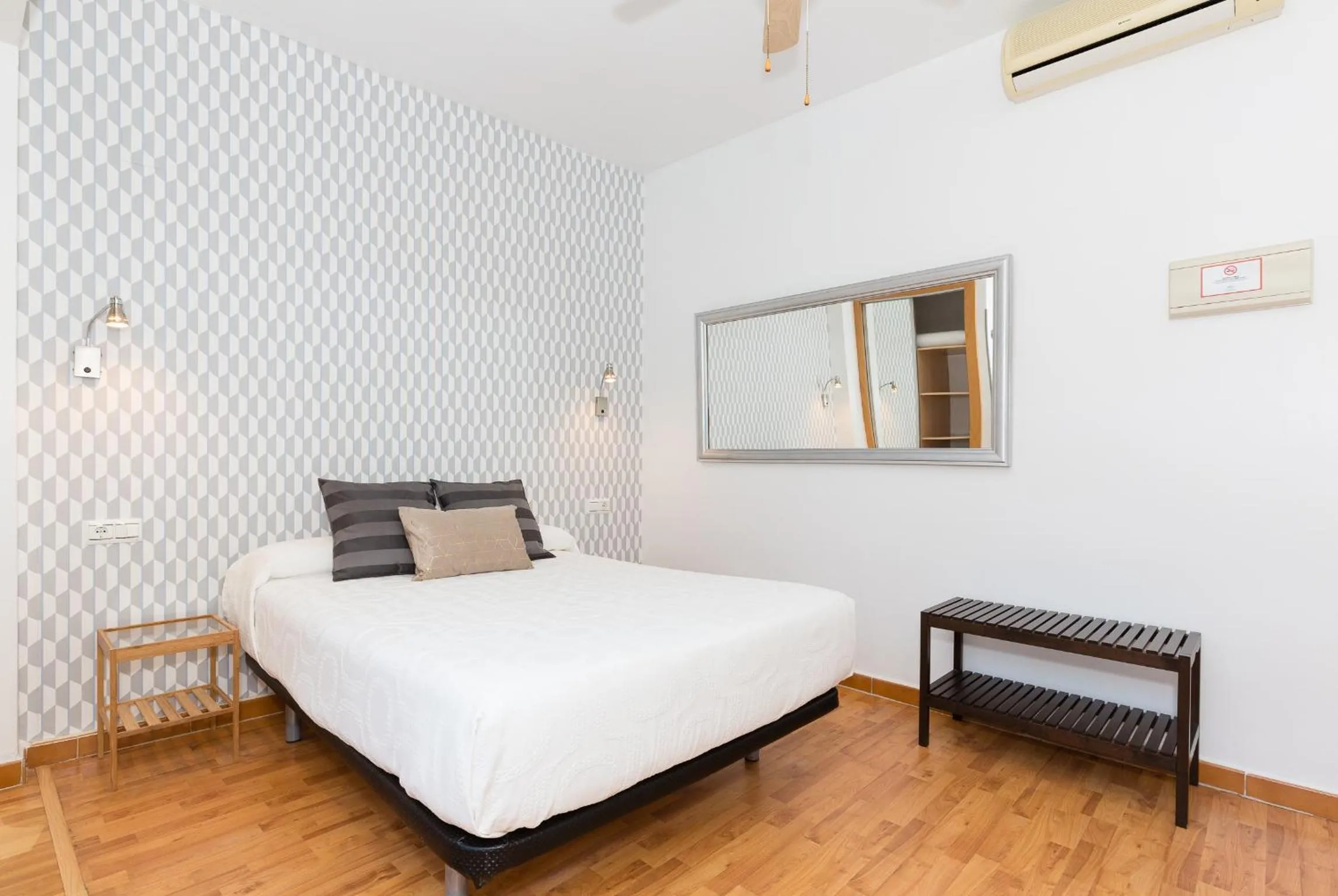 Photo of the whole room, Bed in Guadalupe Cozy Inns