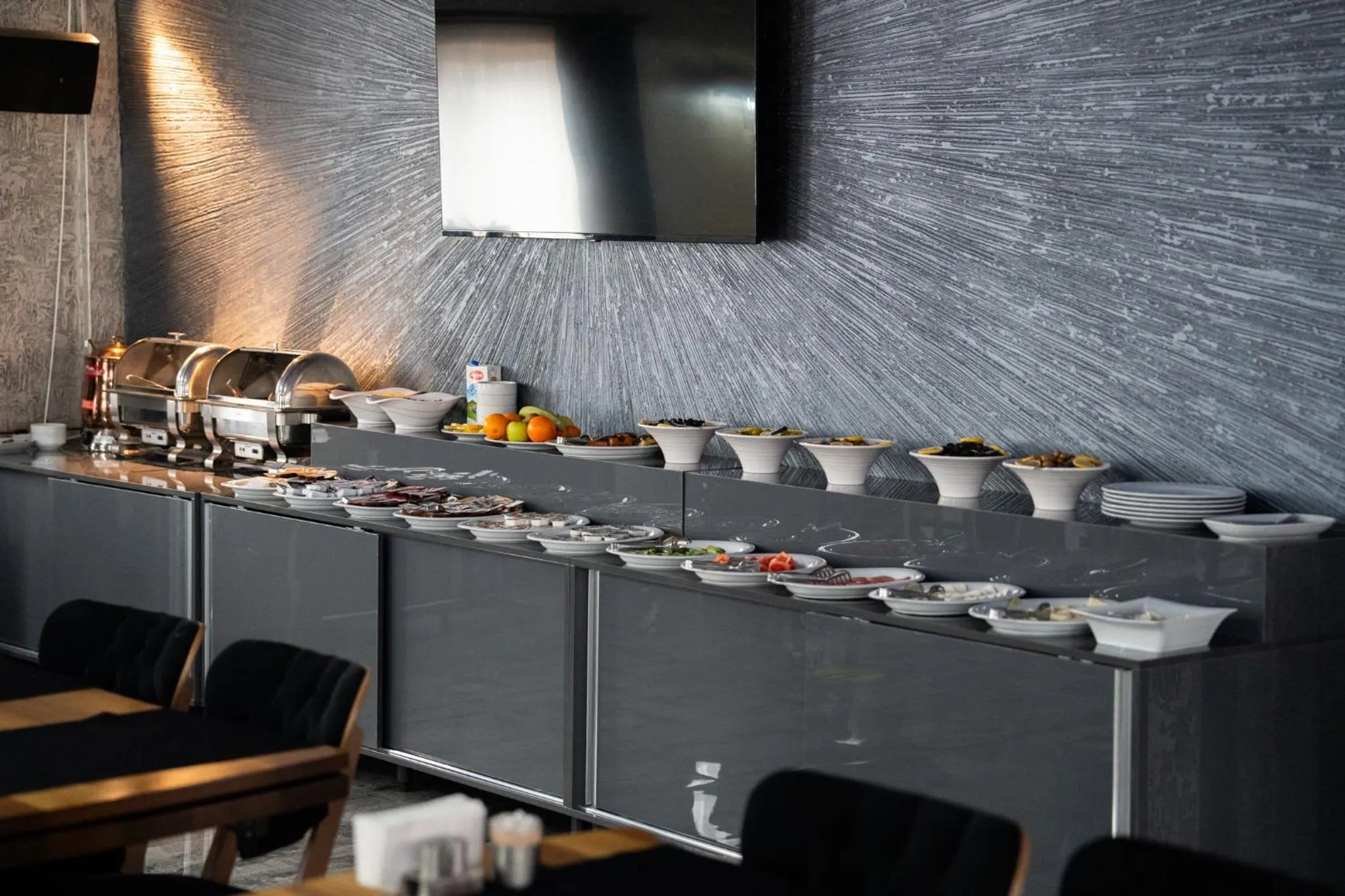 Restaurant/places to eat in saffari otel