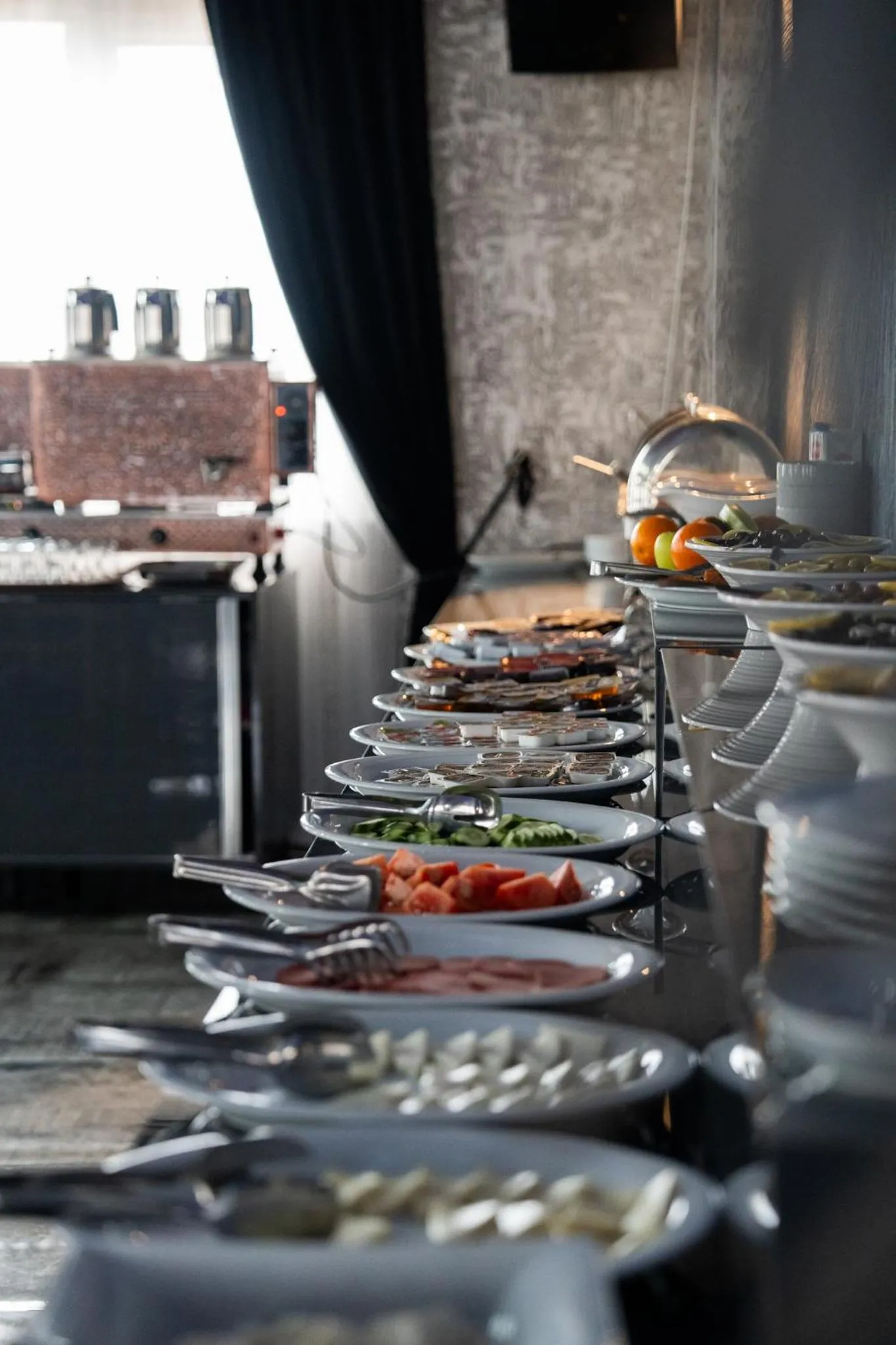 Restaurant/places to eat in saffari otel