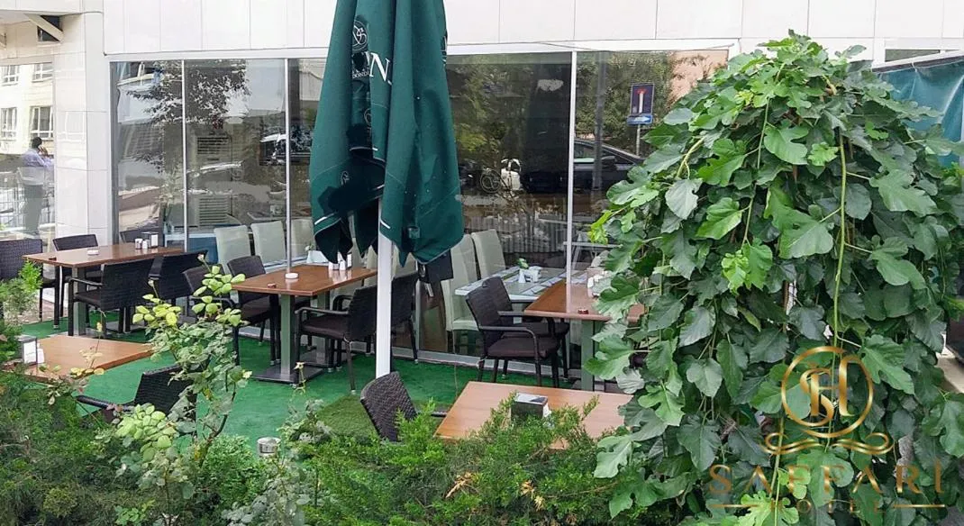 Patio in saffari otel