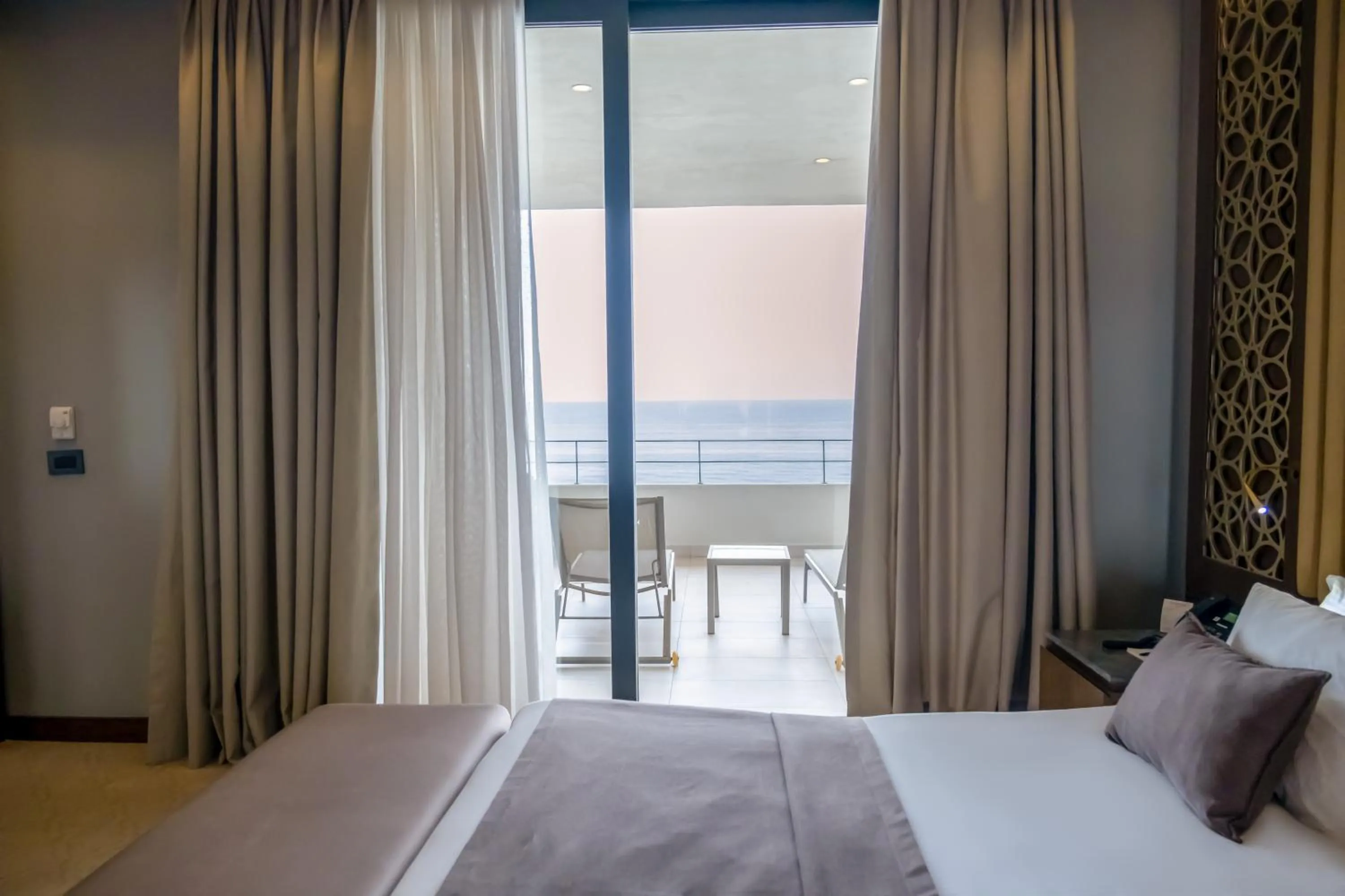 Bed in Ramada Plaza Hotel & Spa Trabzon