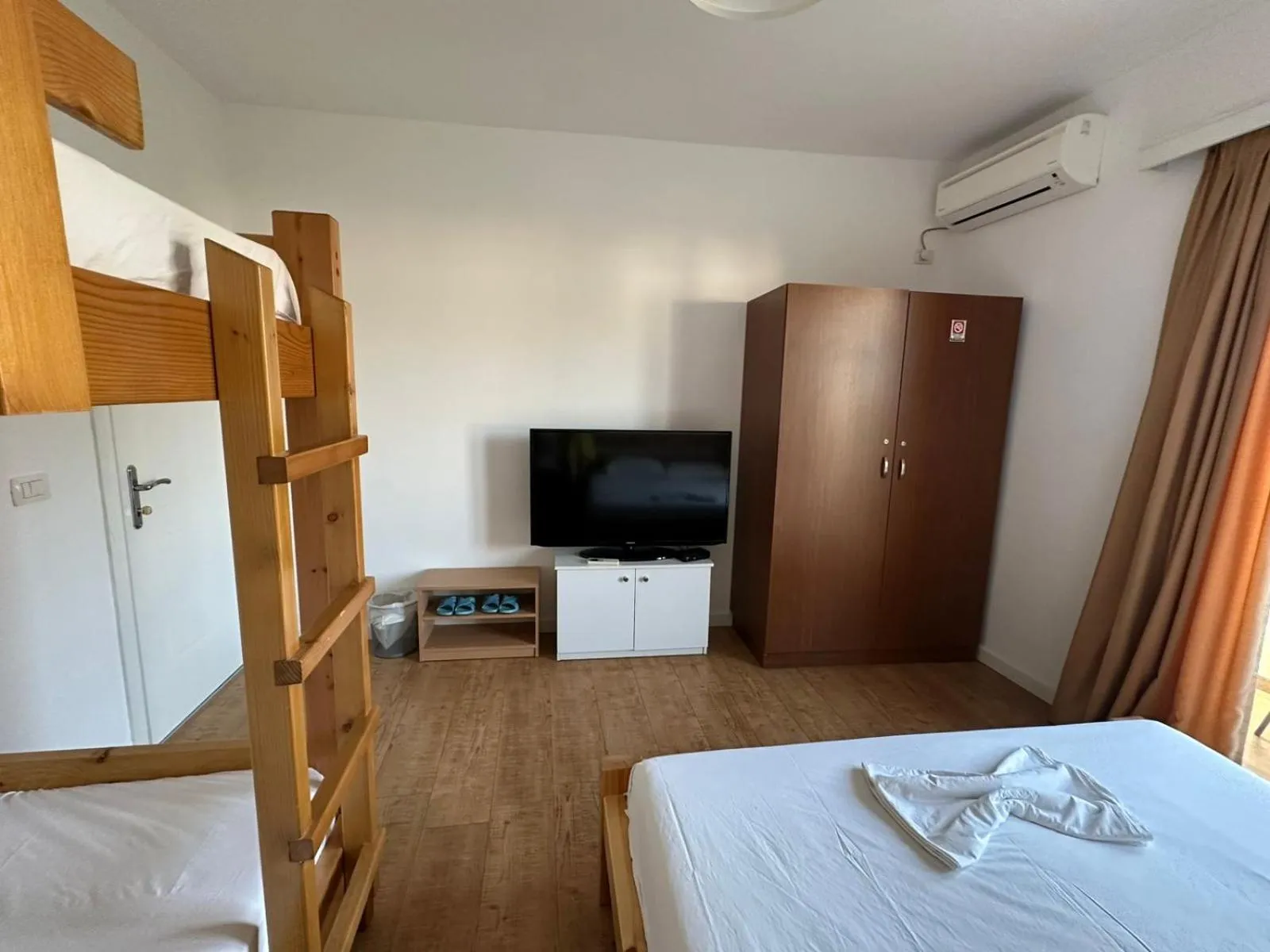 Photo of the whole room, Bed in Hotel Sidi