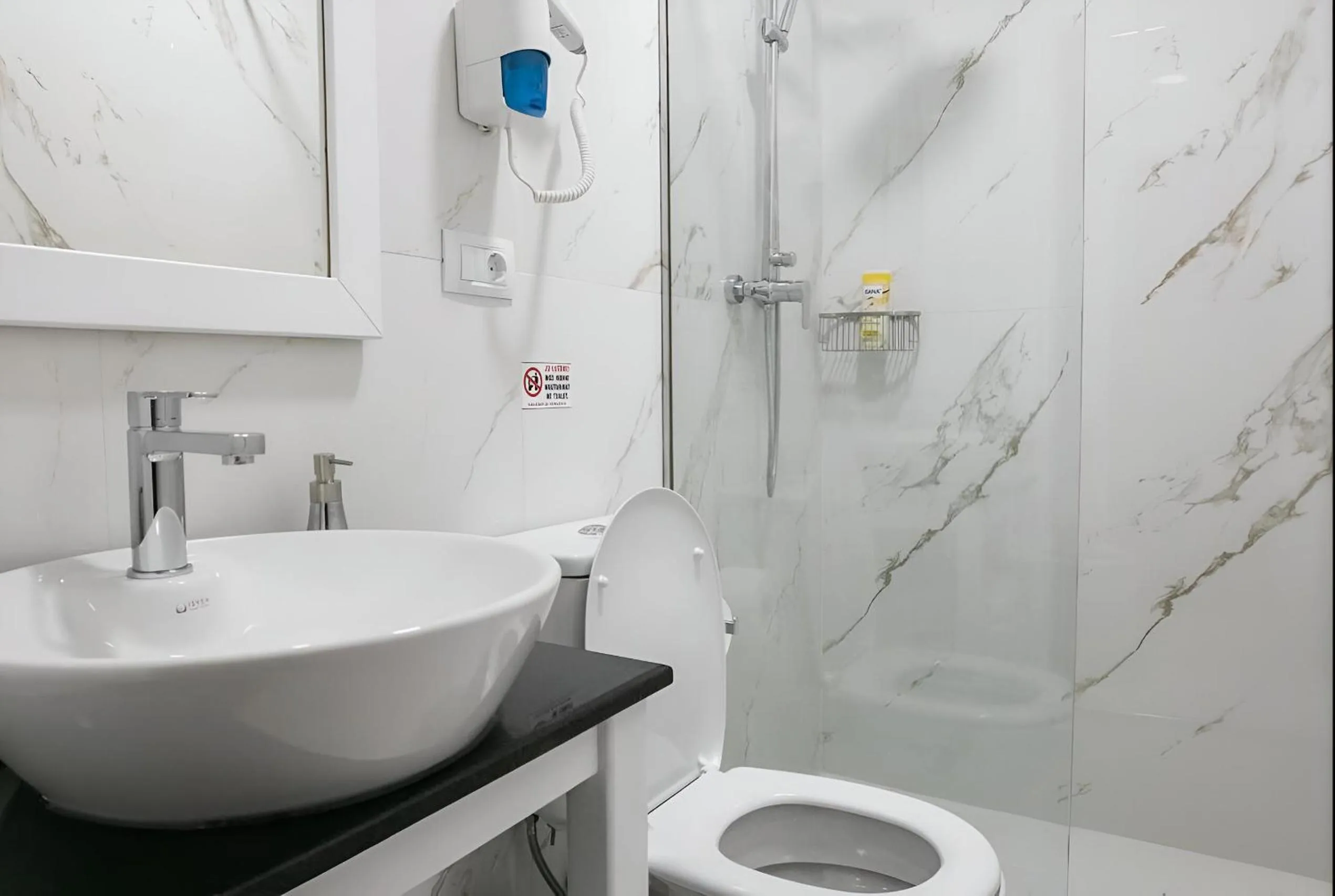 Shower in Hotel Sidi