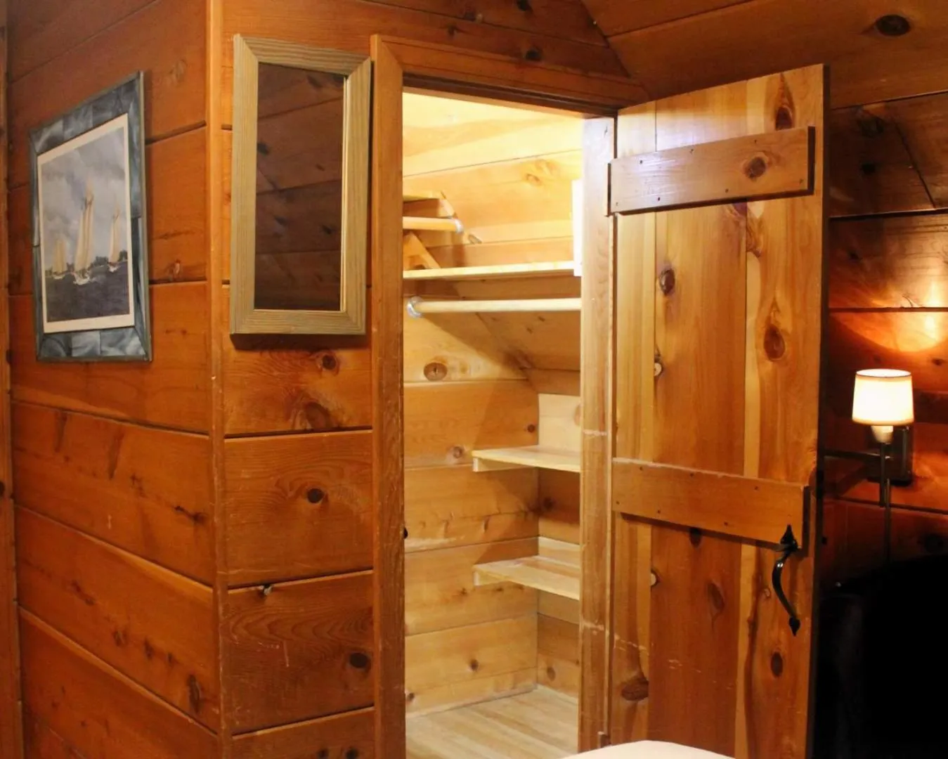 Elliott House Boutique Inn