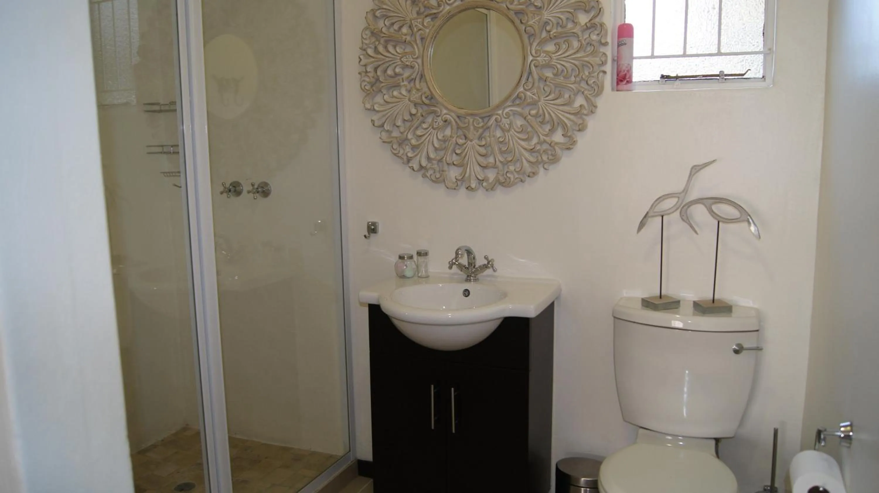 Cunningham Cottage Guest House