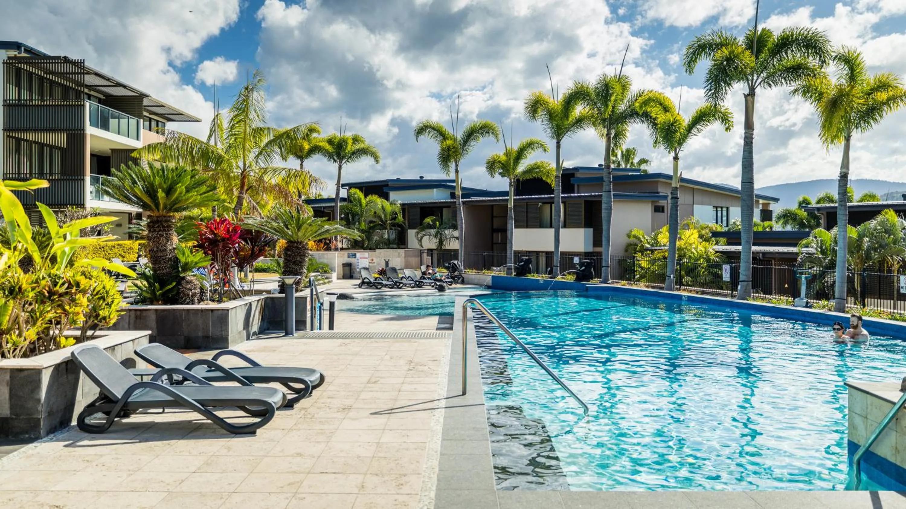 Swimming pool in Mirage Whitsundays