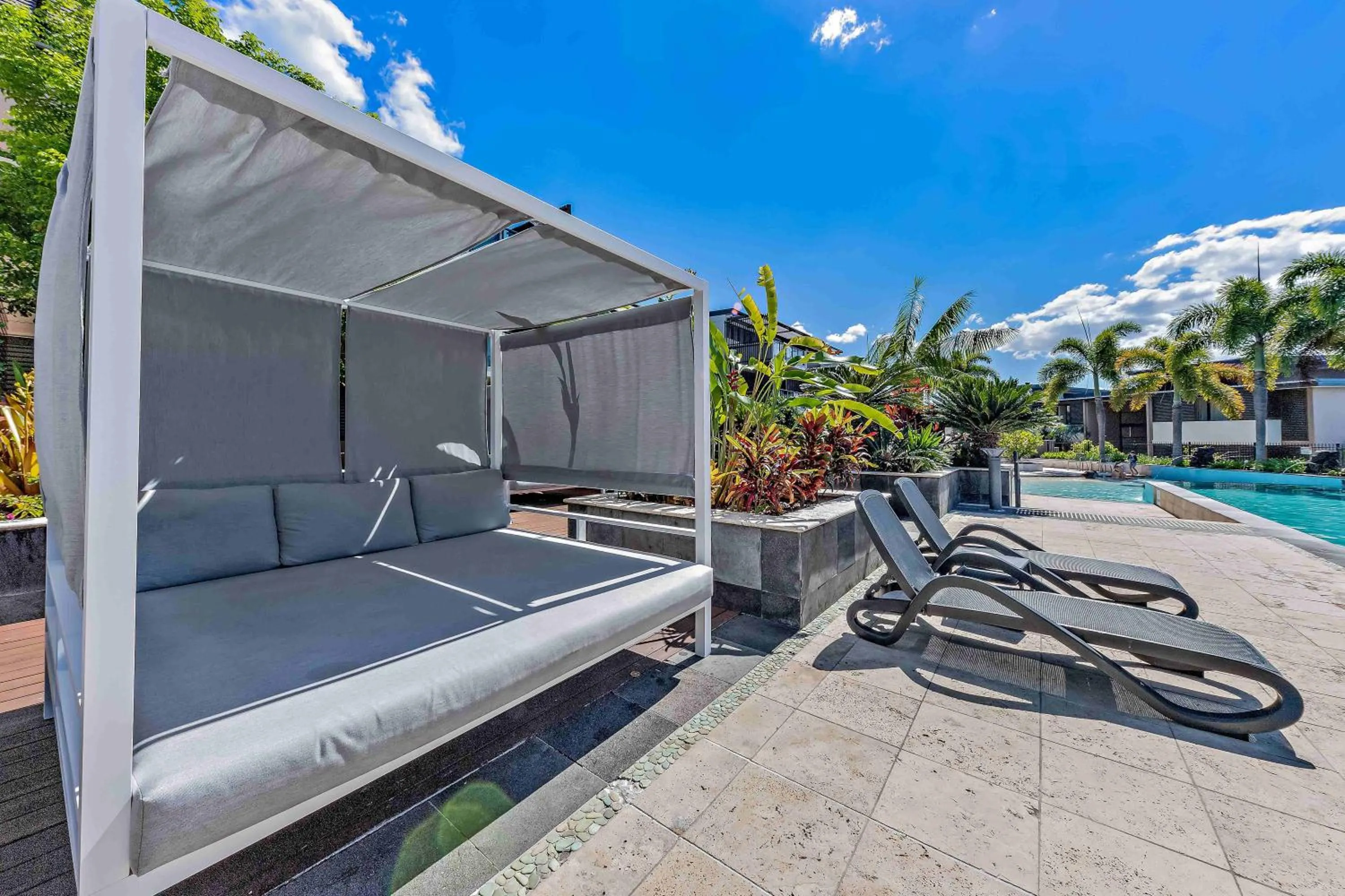 Swimming pool in Mirage Whitsundays