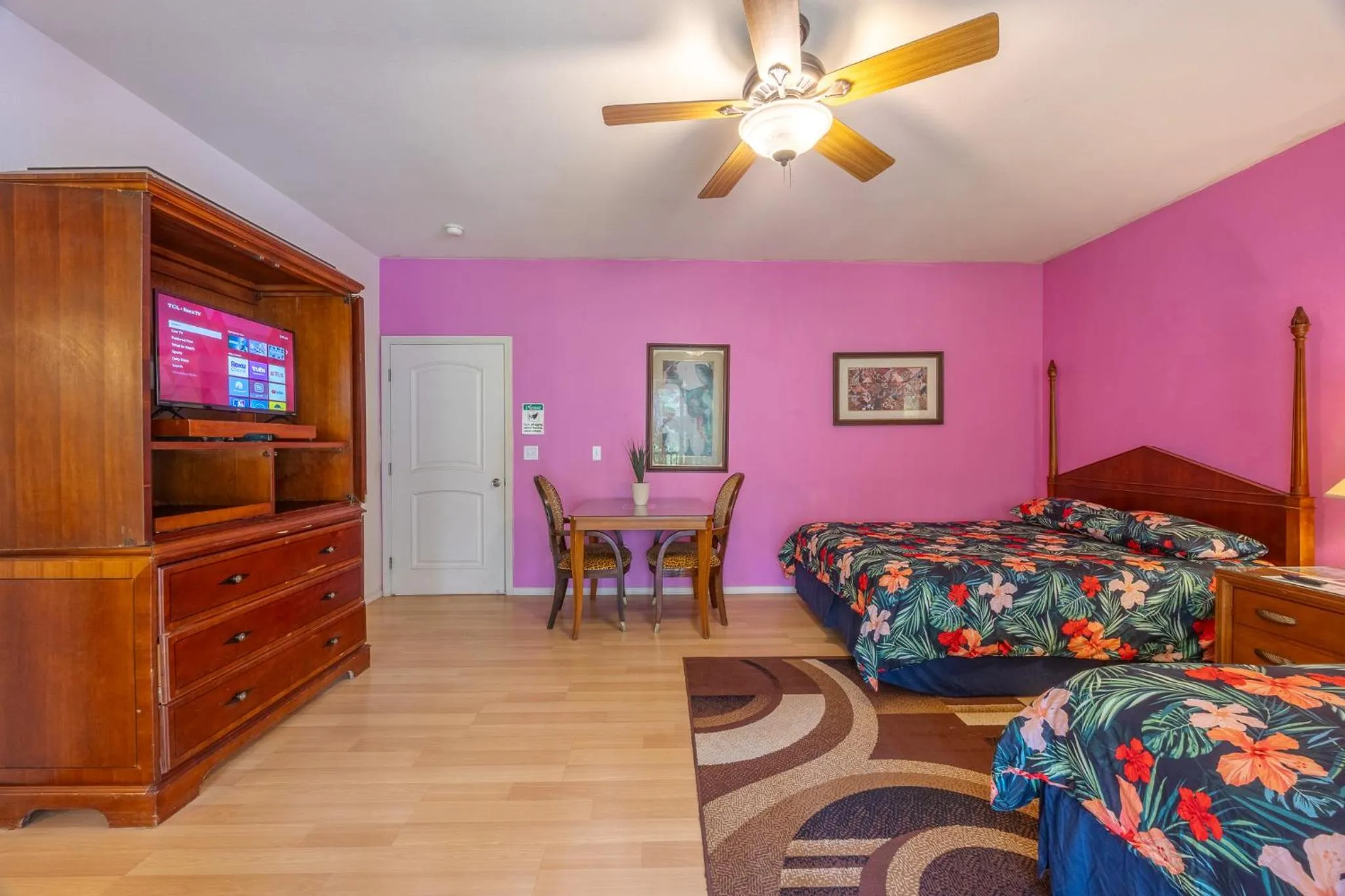 Photo of the whole room, Bed in Volcano Forest Inn