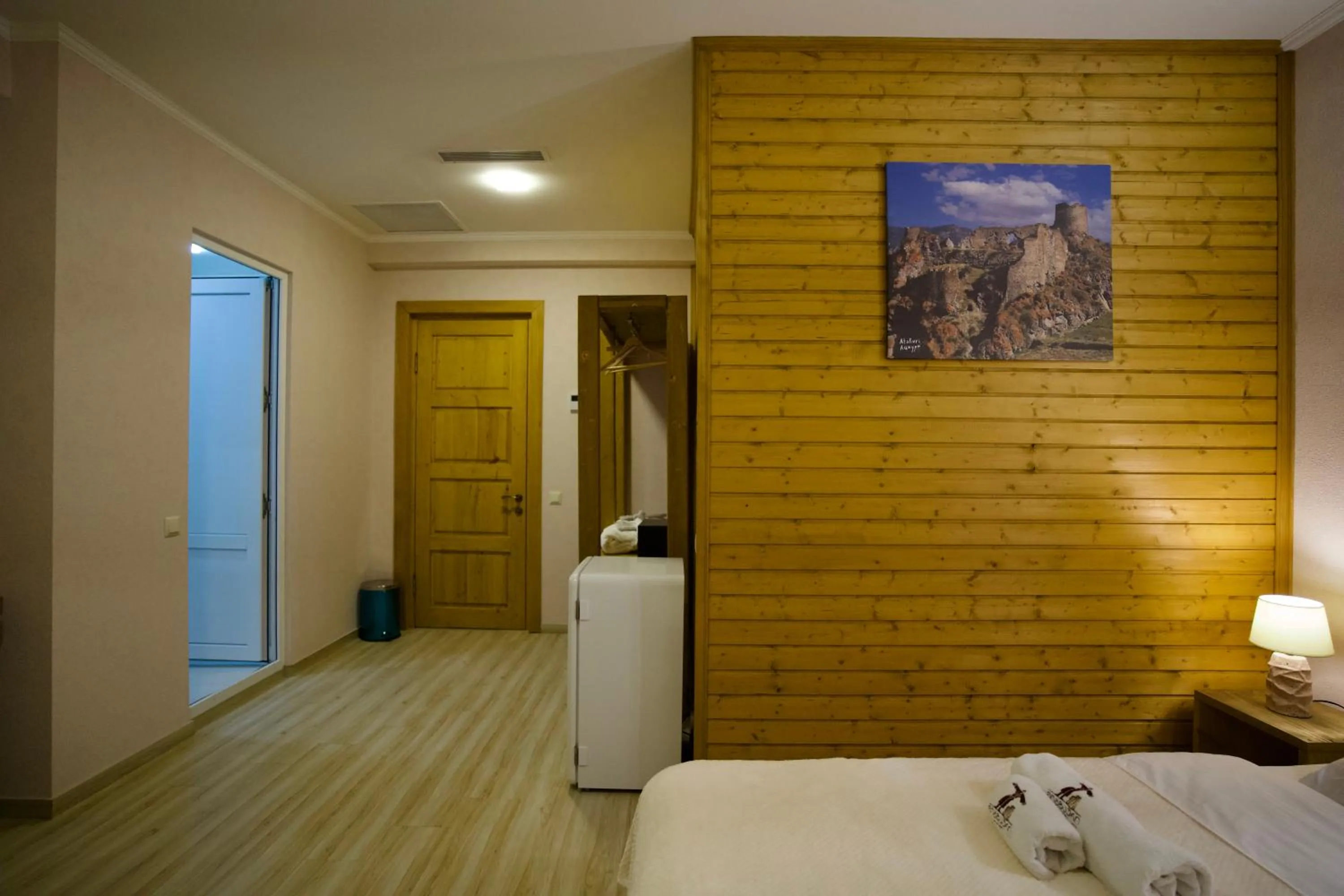 Bed in Hotel Mogzauri