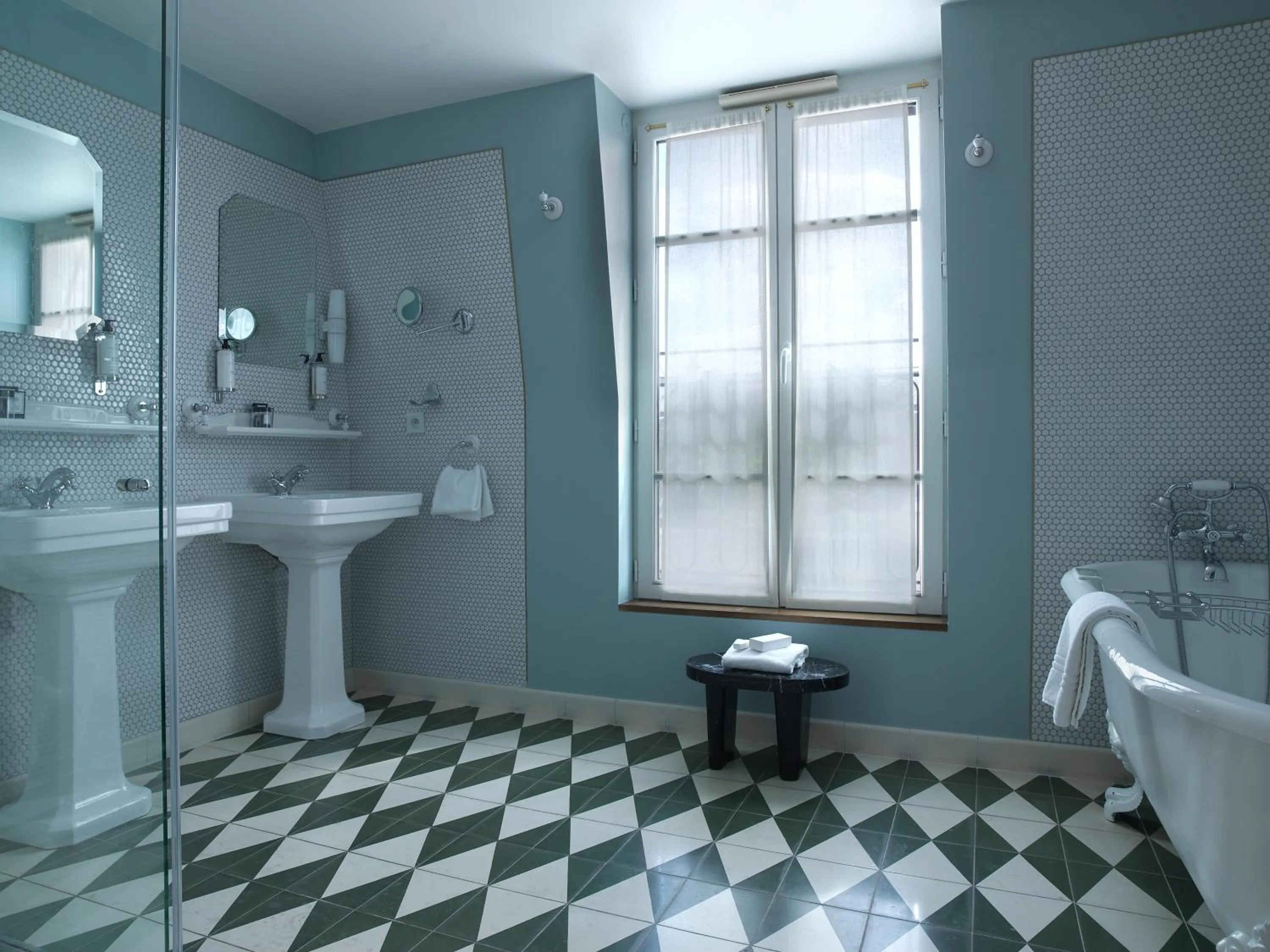 Bathroom in Hotel Bachaumont