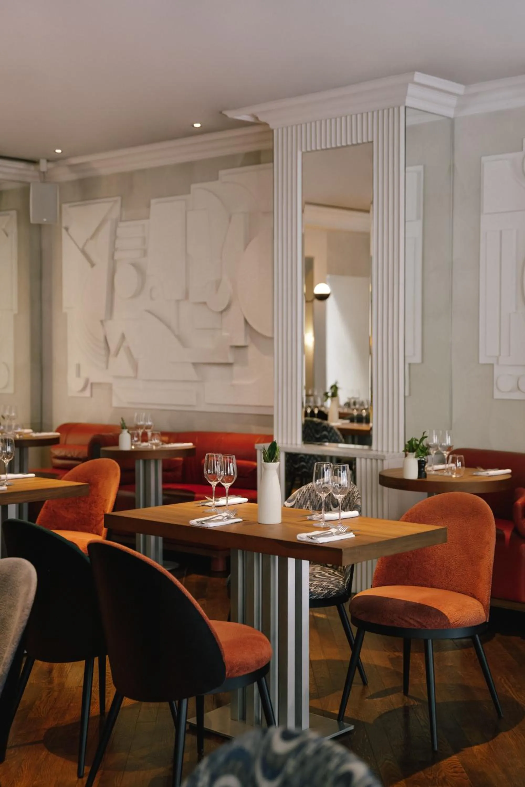 Restaurant/places to eat in Hotel Bachaumont