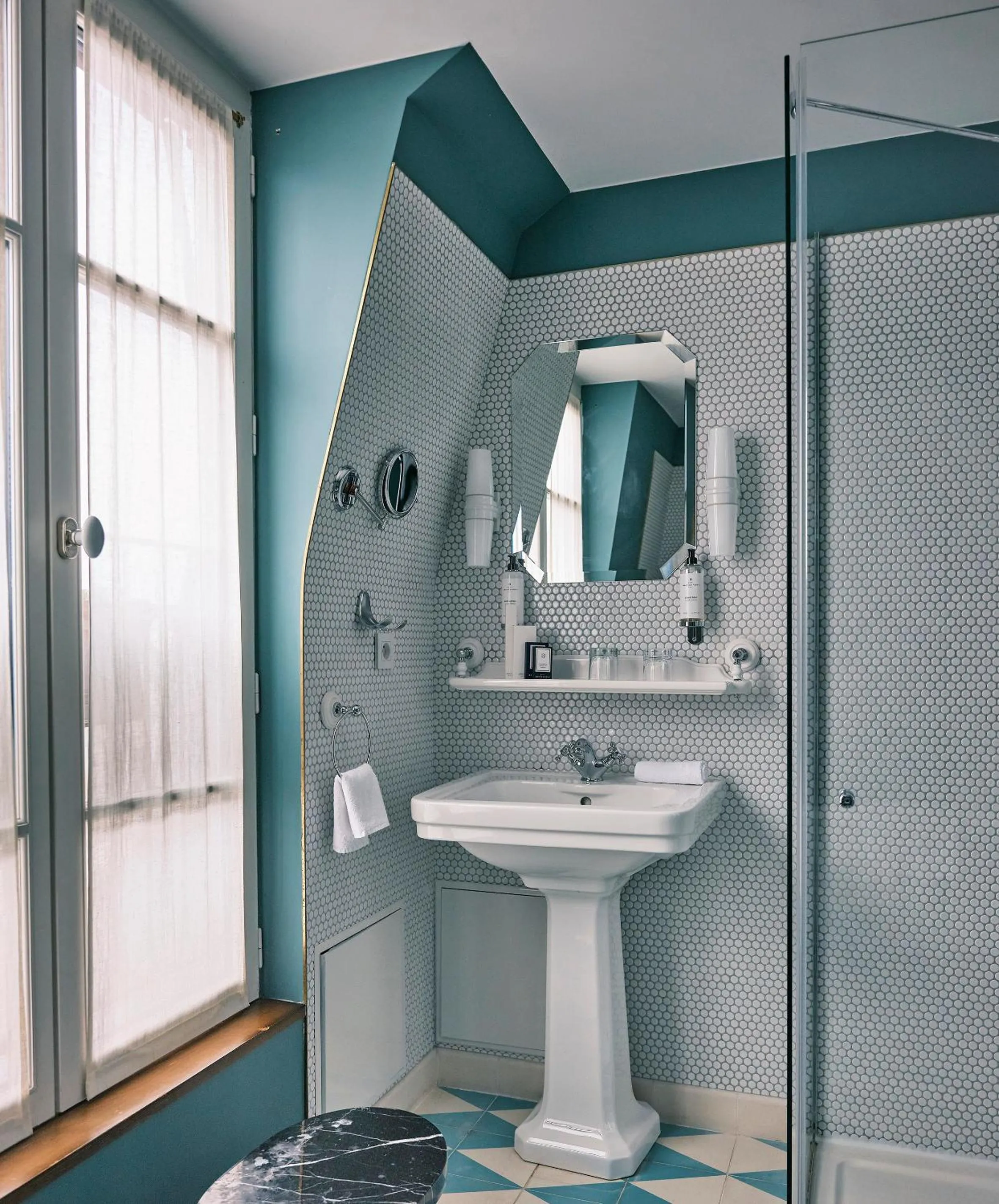 Bathroom in Hotel Bachaumont