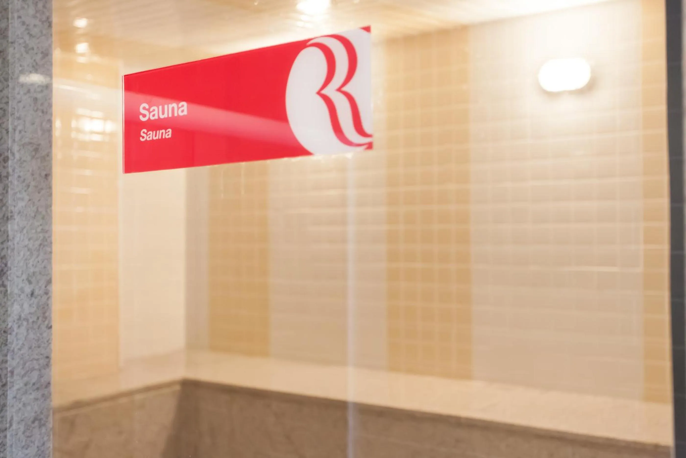 Decorative detail in Ramada Hotel & Suites Campos Pelinca