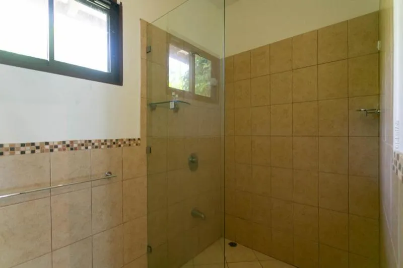 Bathroom in Hotel Kenaki Lodge
