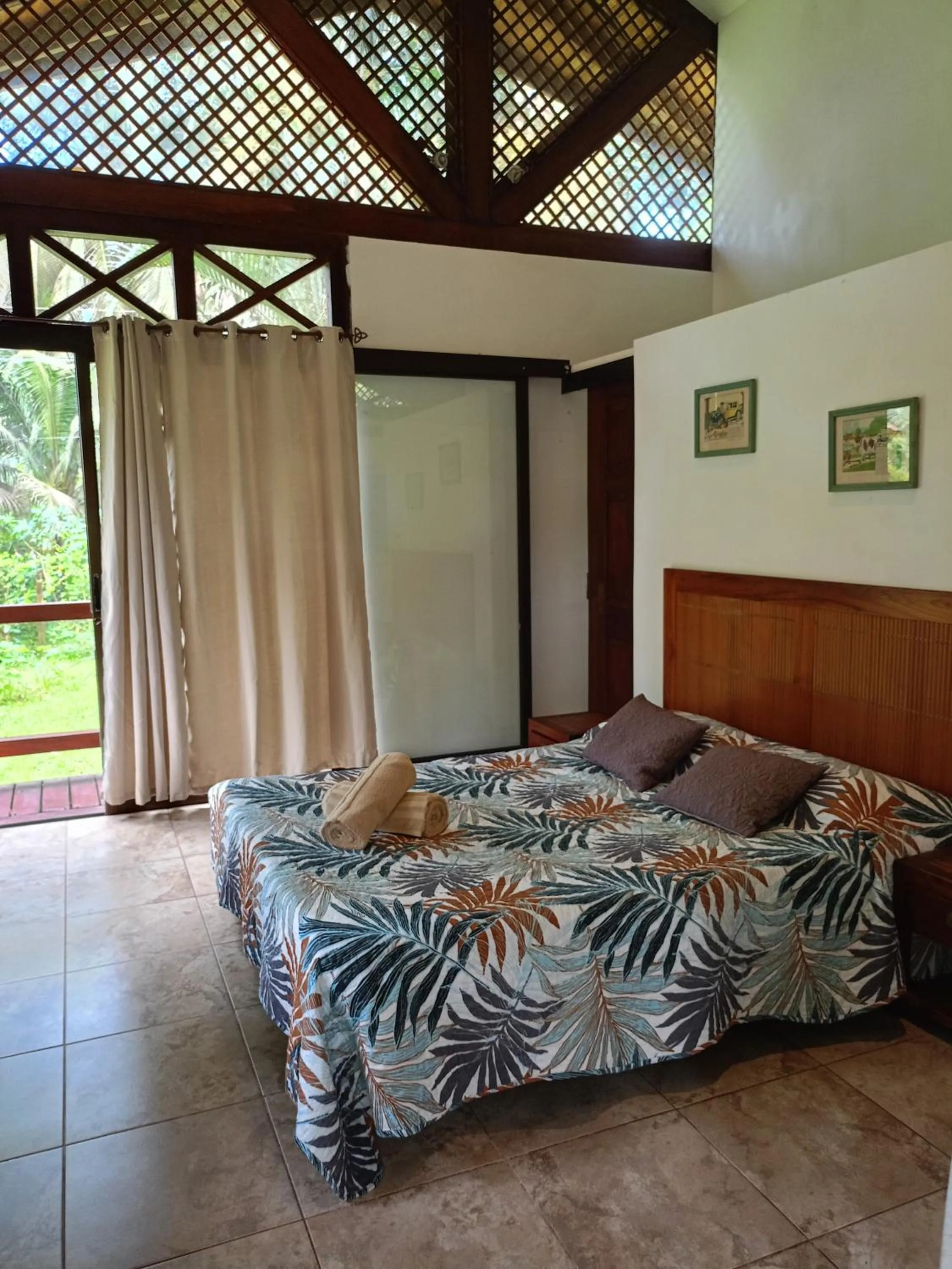Bedroom, Bed in Hotel Kenaki Lodge