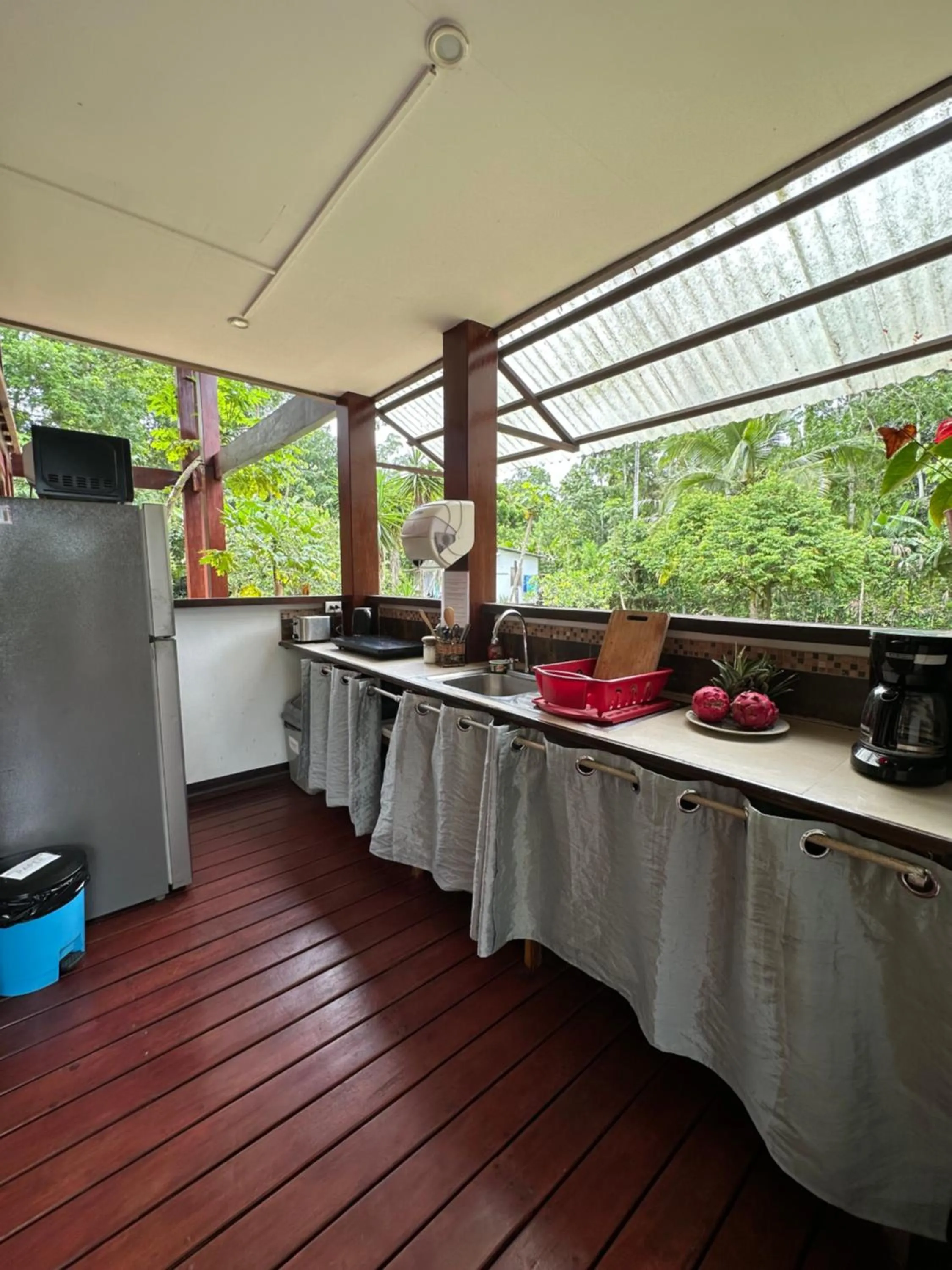 Kitchen or kitchenette in Hotel Kenaki Lodge