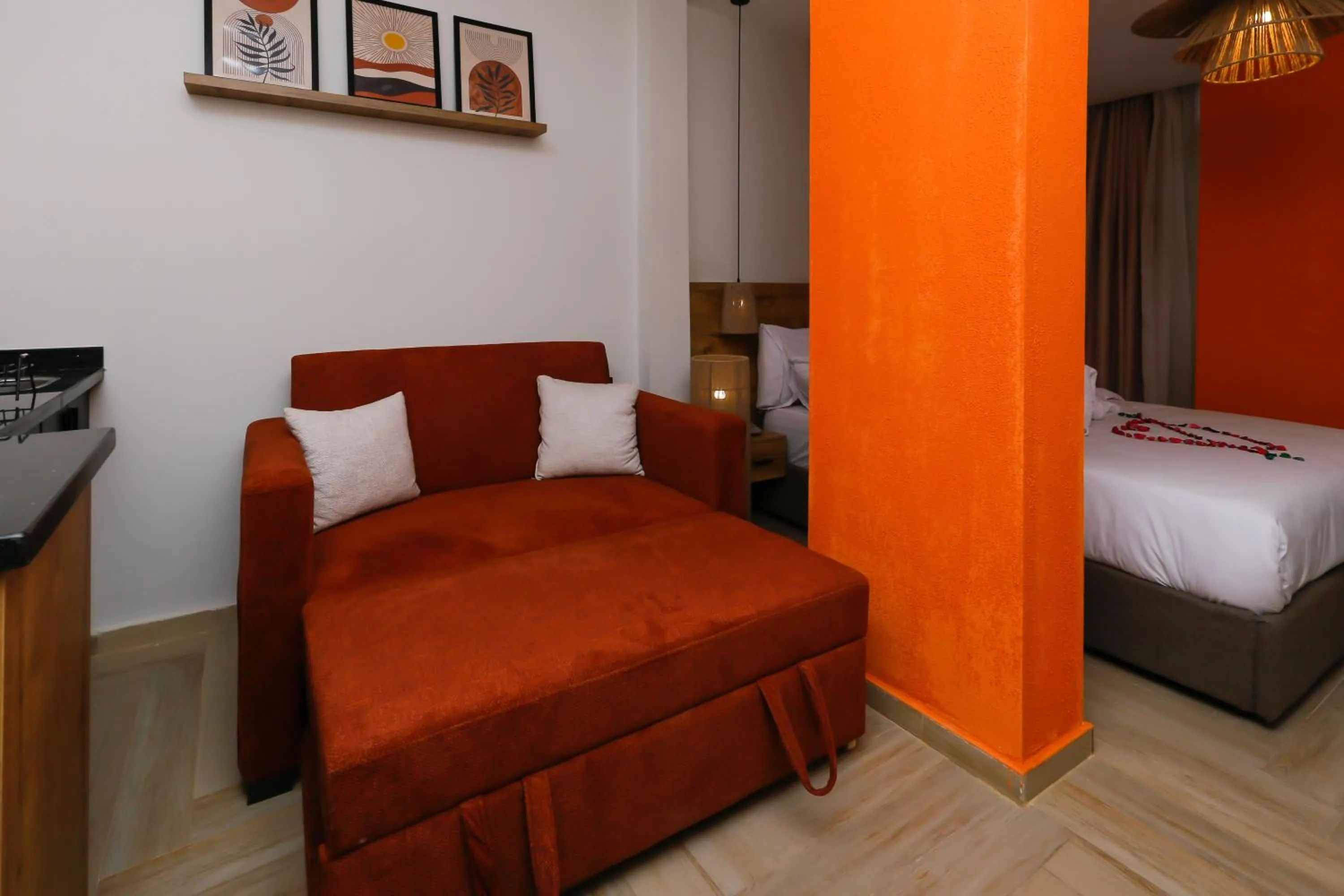 Living room, Bed in Rixoss tower Pyramids View