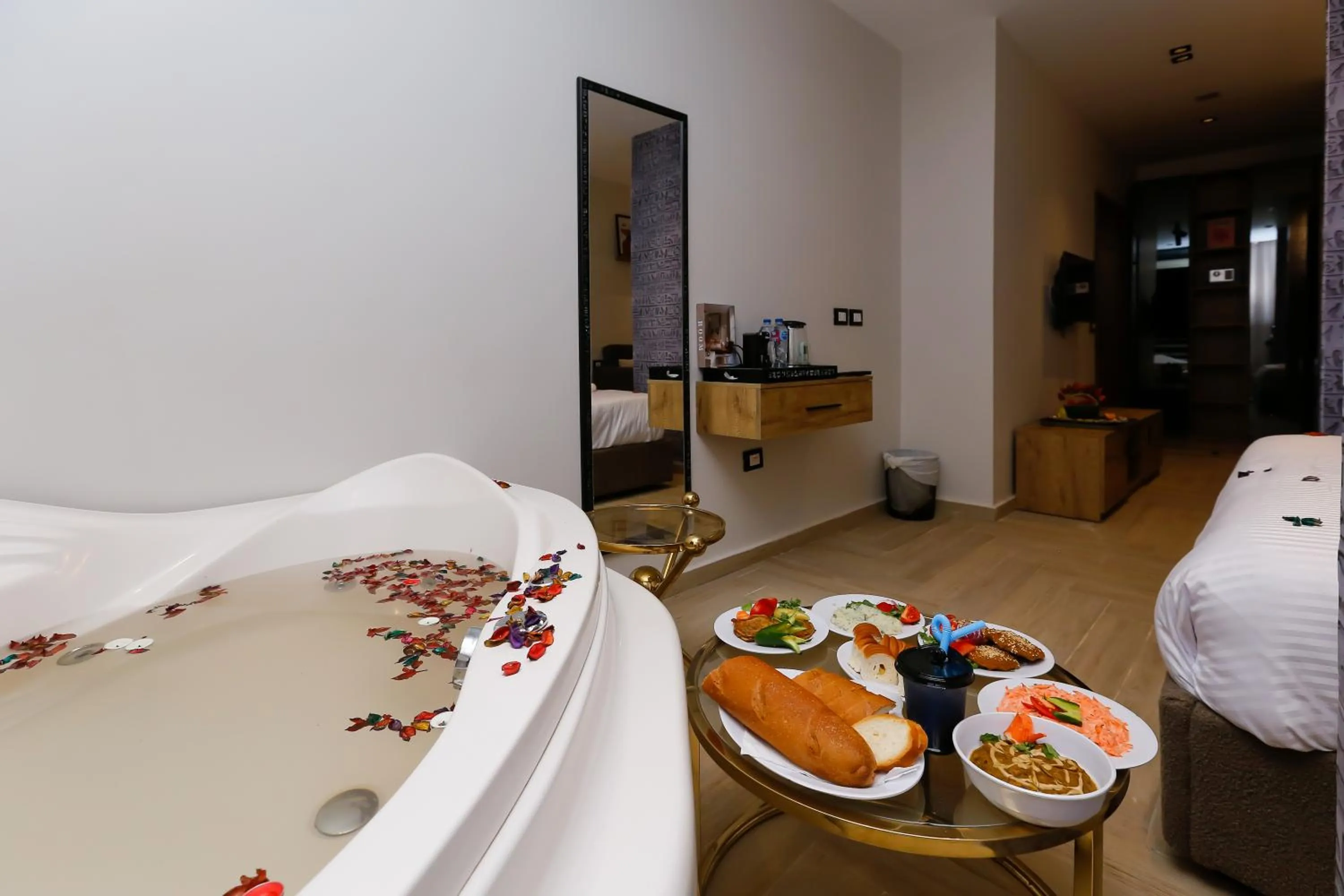 Bed in Rixoss tower Pyramids View