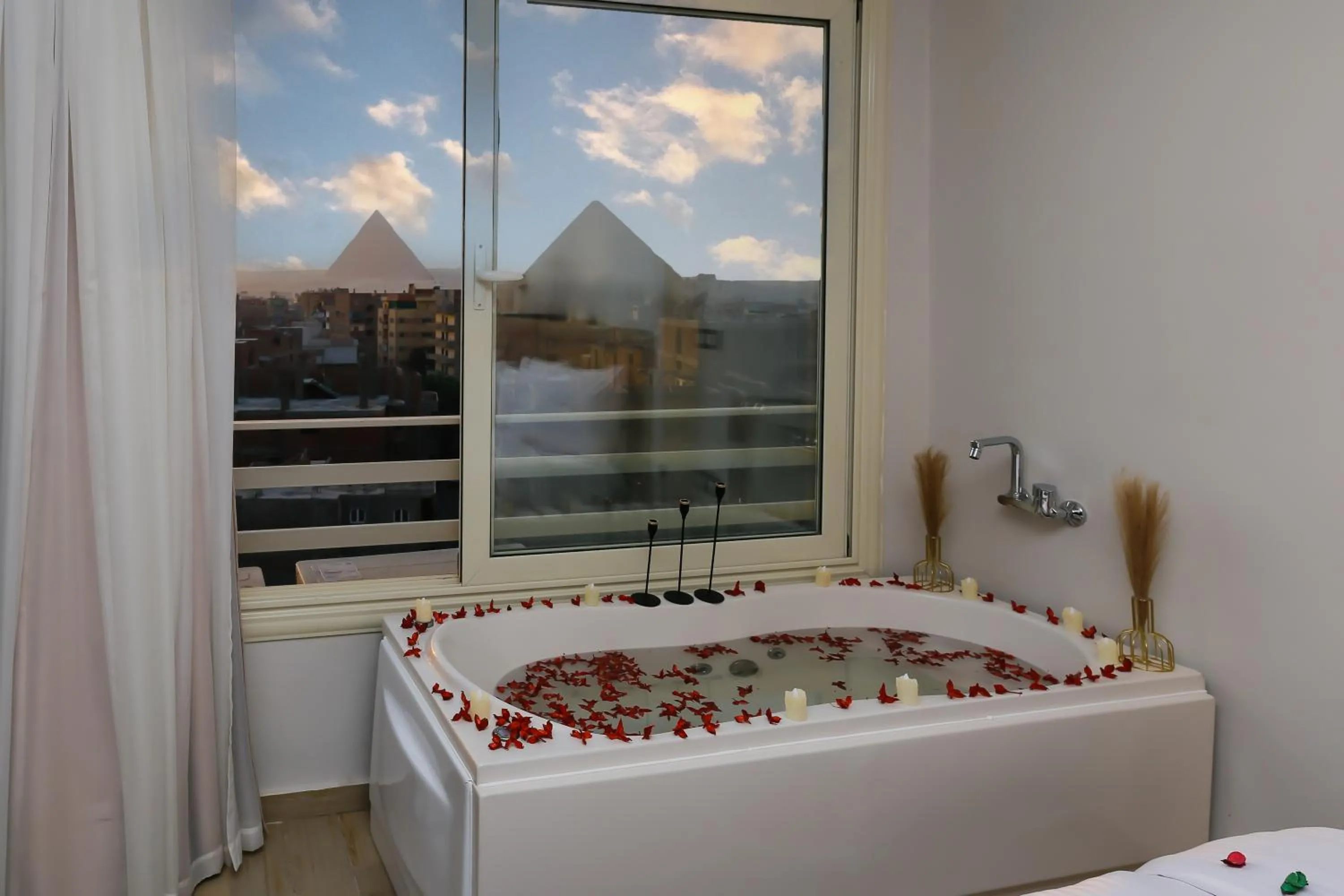 Bed in Rixoss tower Pyramids View