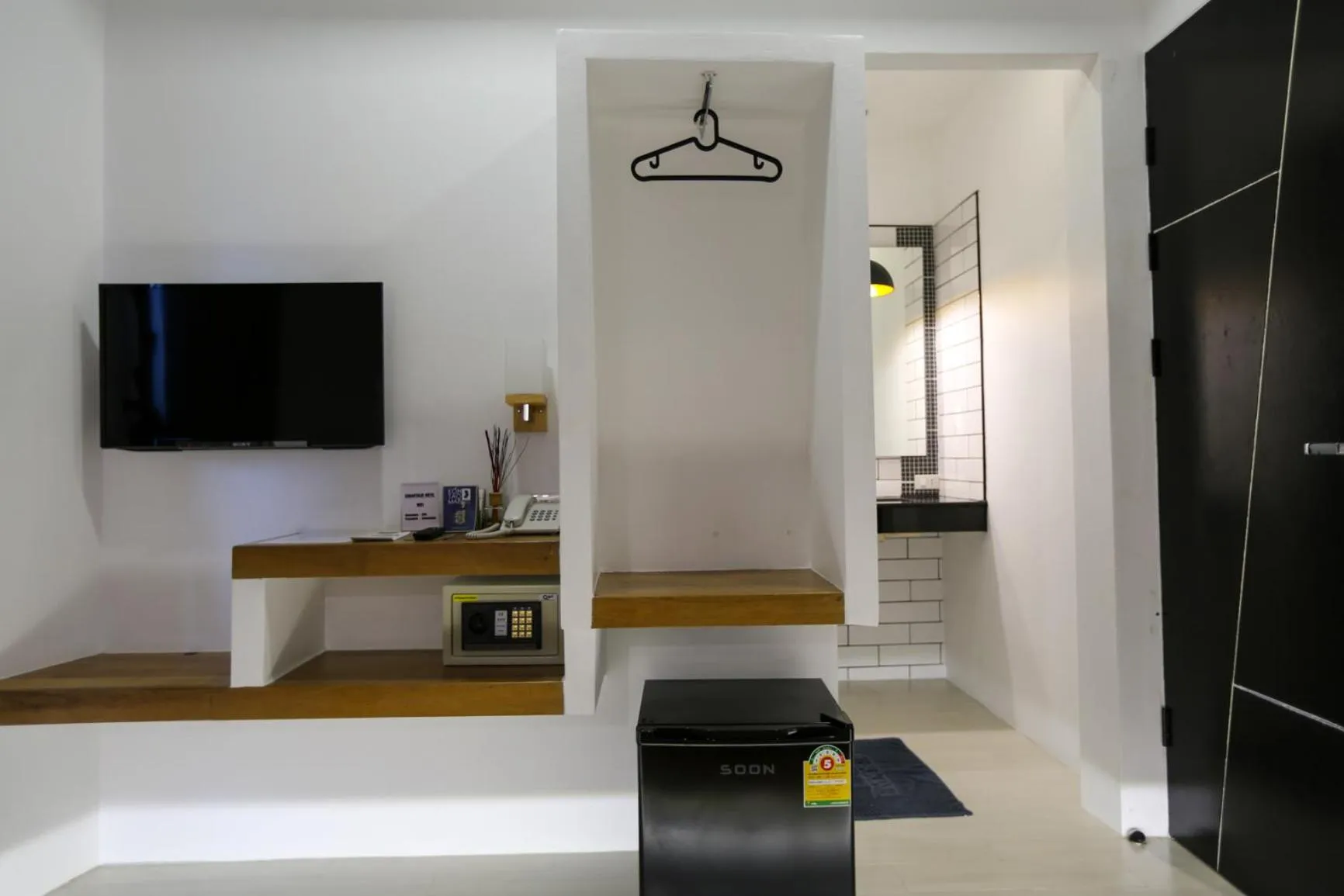 TV and multimedia in Chaantalay Hotel