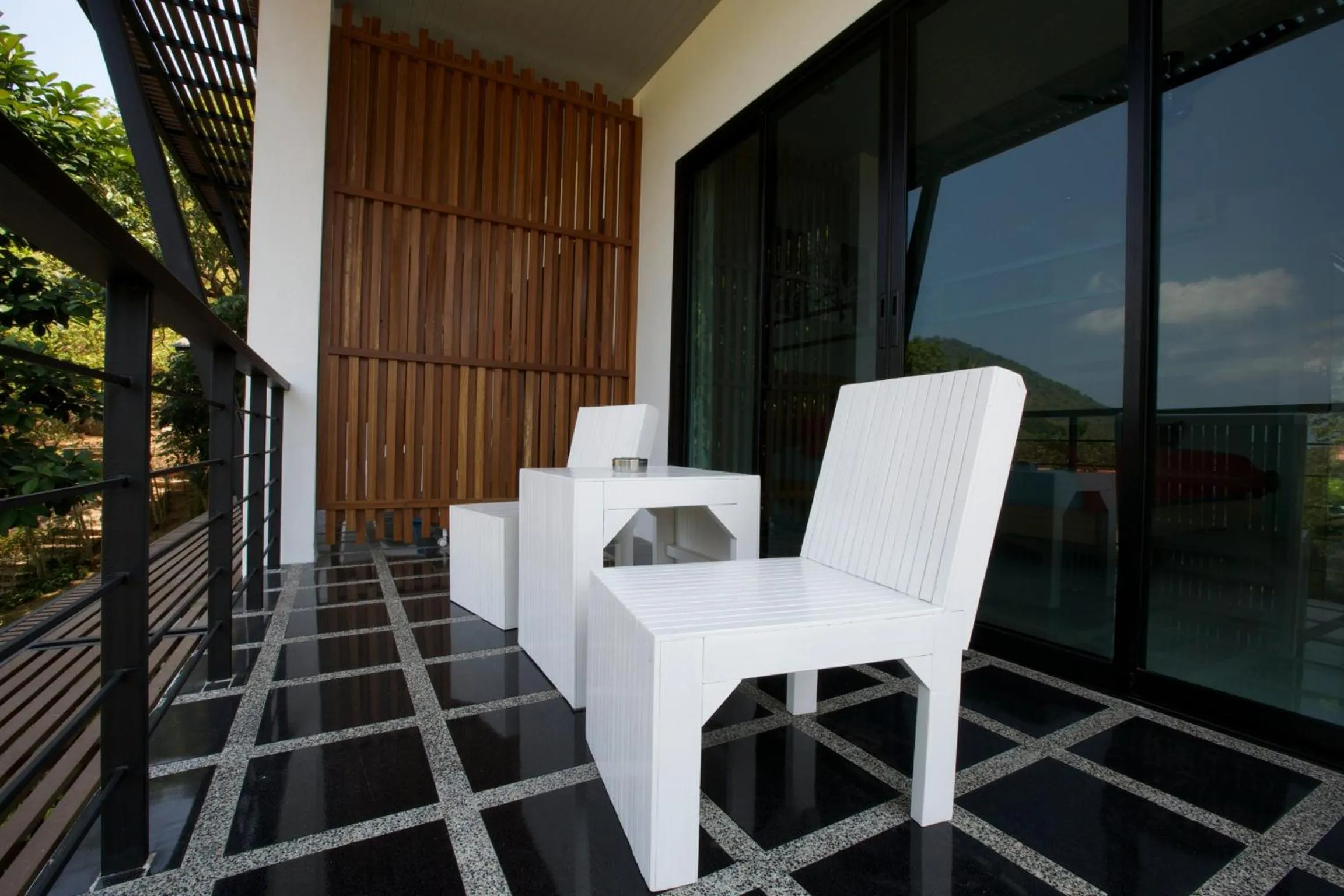 Balcony/Terrace in Chaantalay Hotel
