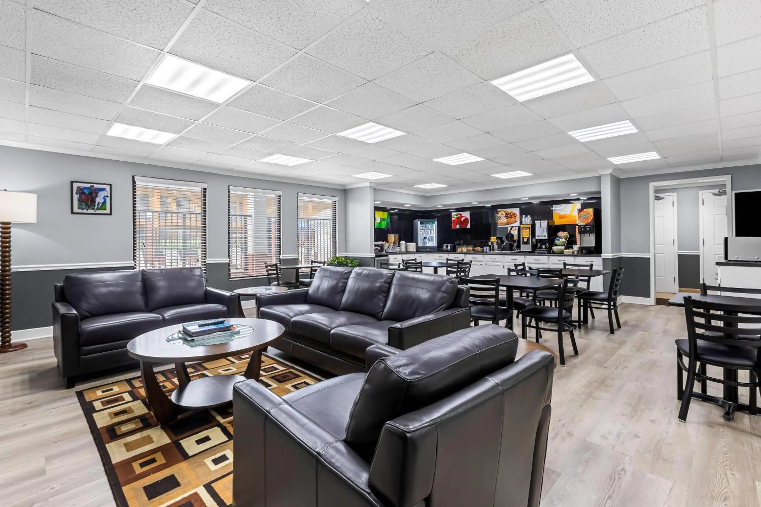 Breakfast in Quality Inn Port Wentworth Savannah North