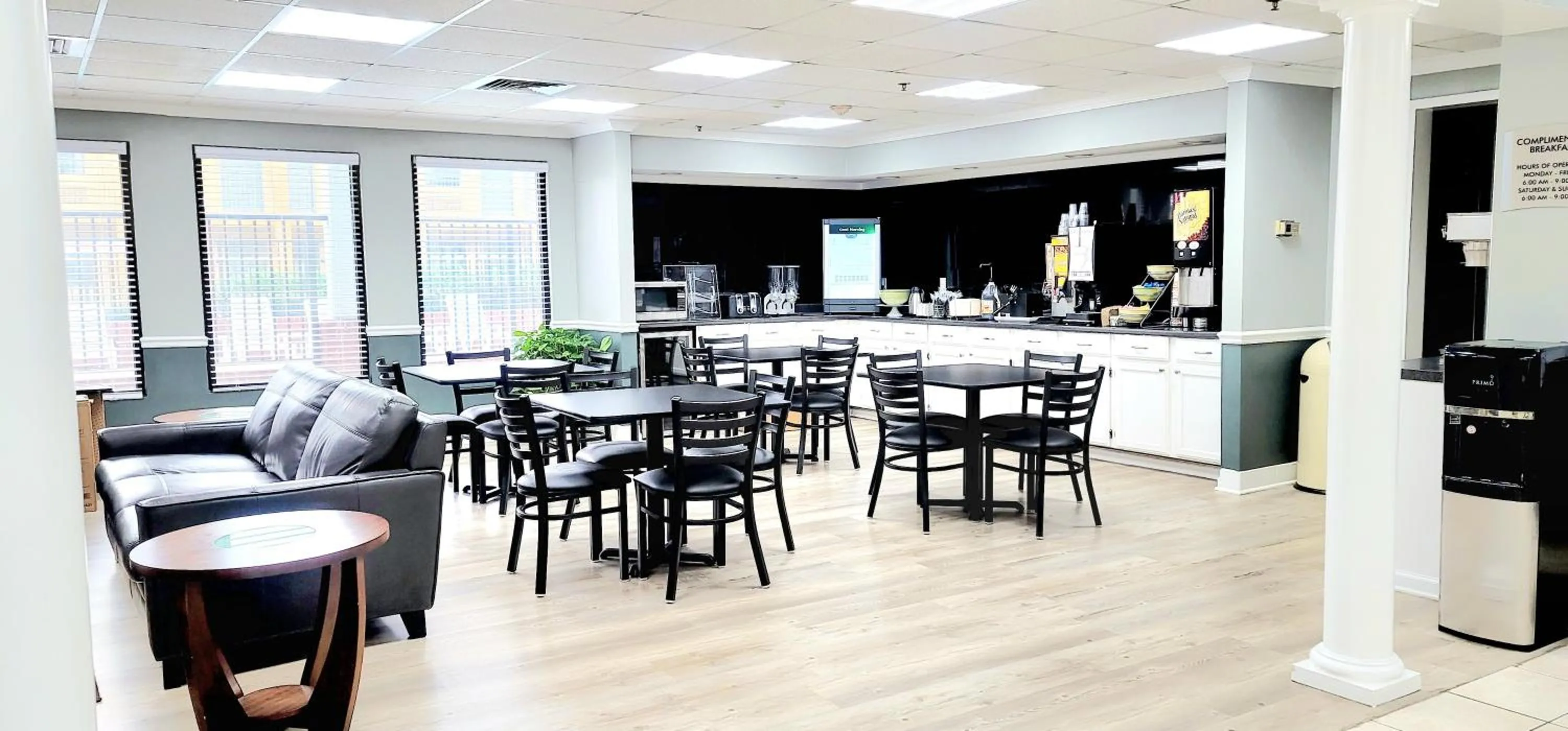 Breakfast in Quality Inn Port Wentworth Savannah North