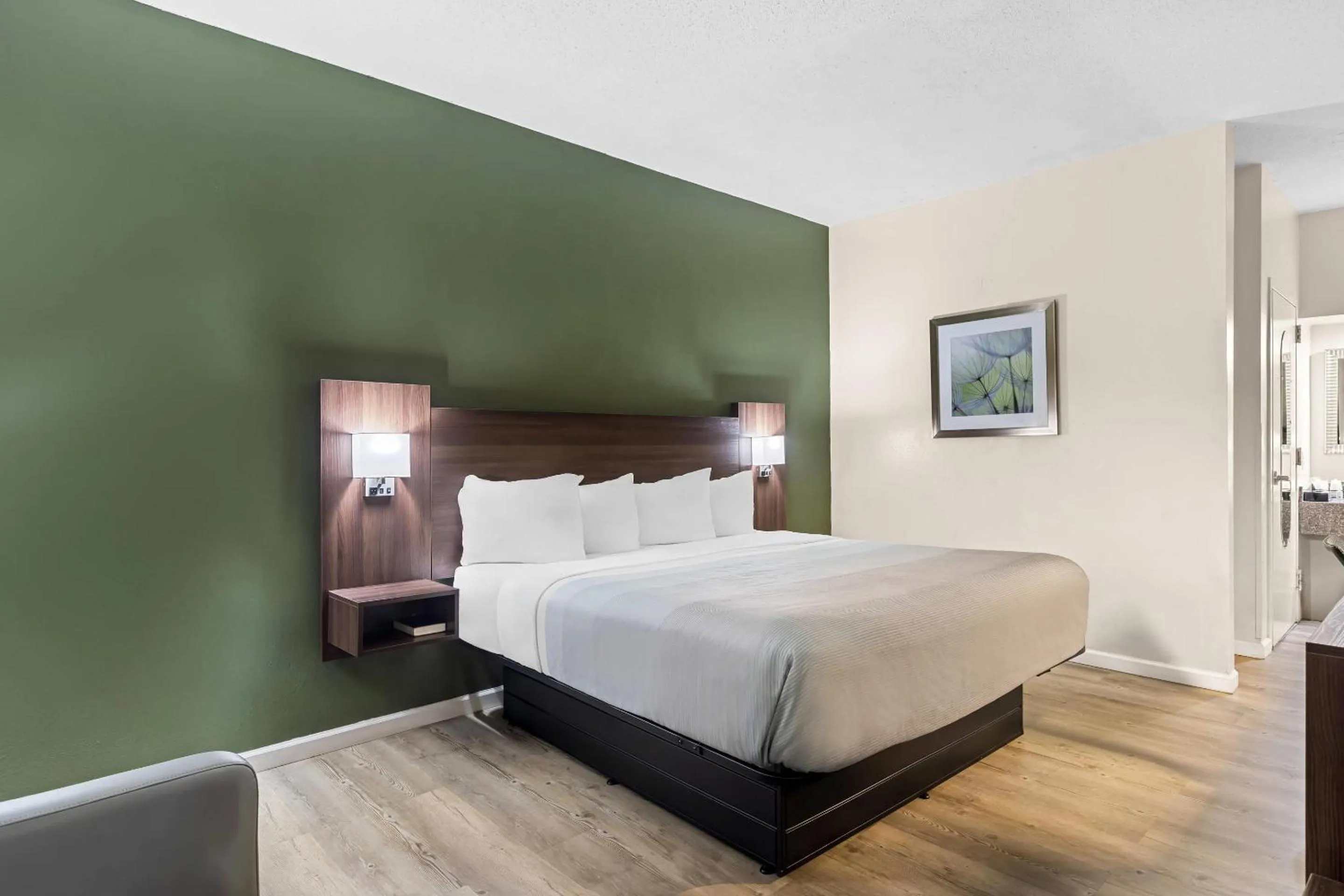 Bedroom, Bed in Quality Inn Port Wentworth Savannah North