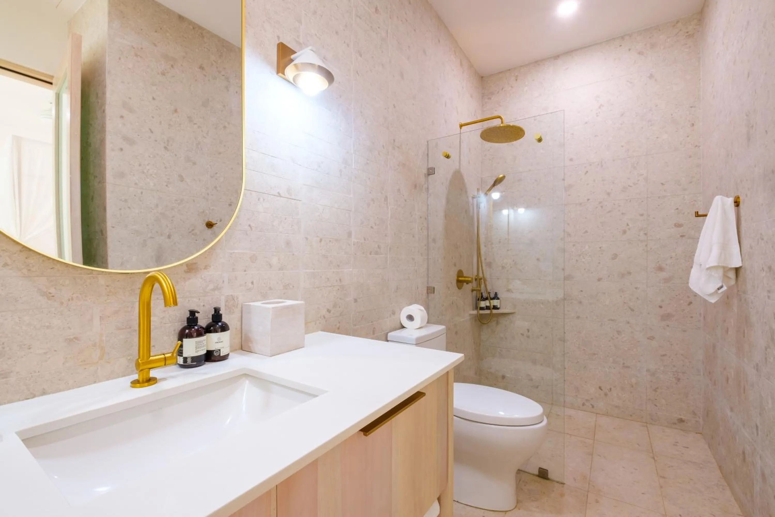 Bathroom in Bodhi Tree Yoga Resort