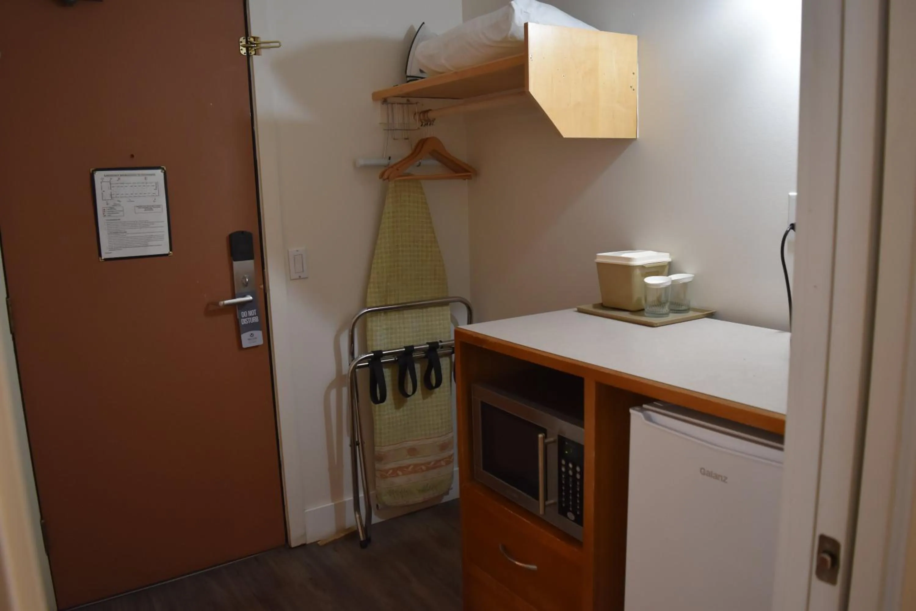 Coffee/tea facilities in Canadas Best Value Inn & Suites-Castlegar