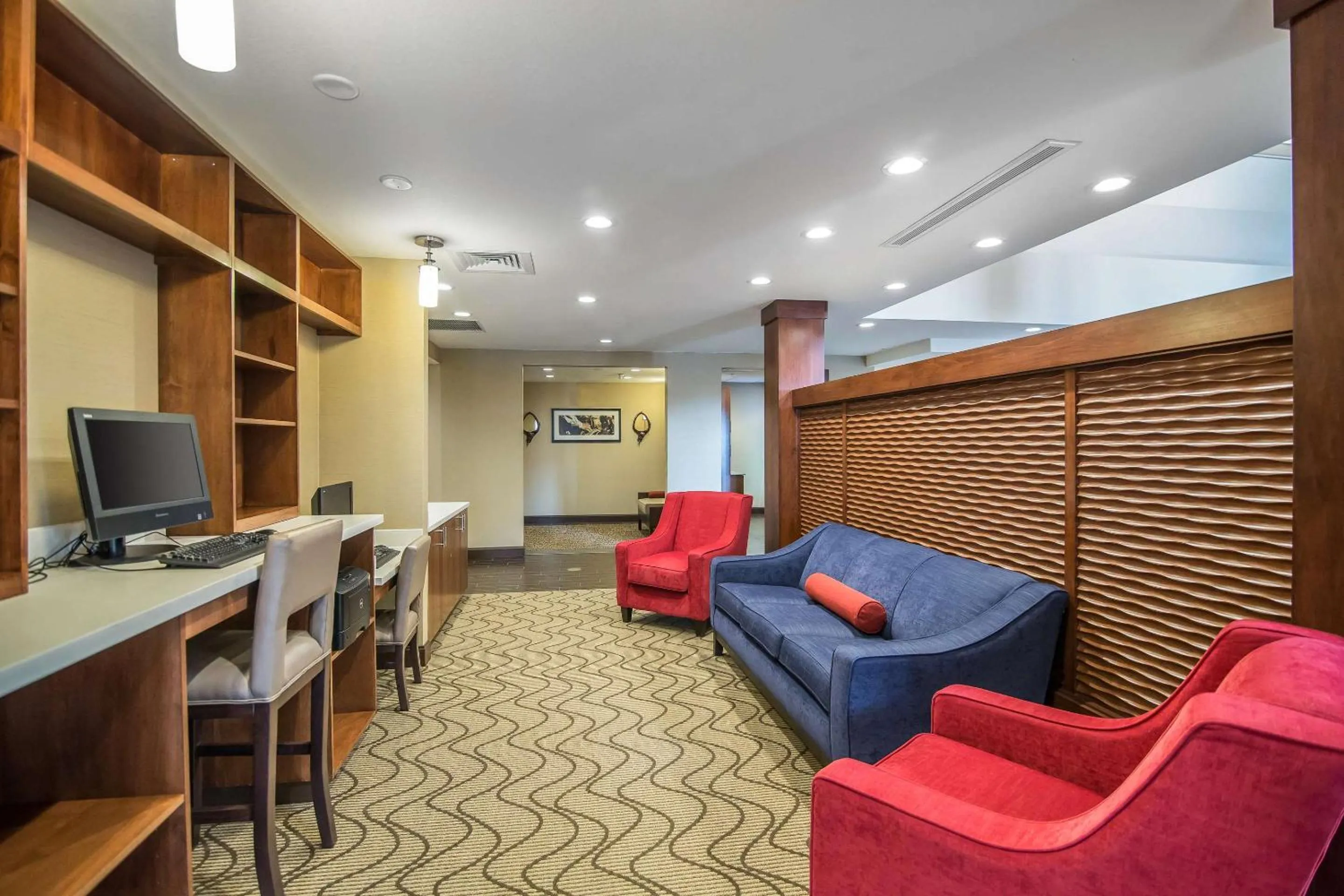 Business facilities in Comfort Suites Dodge City