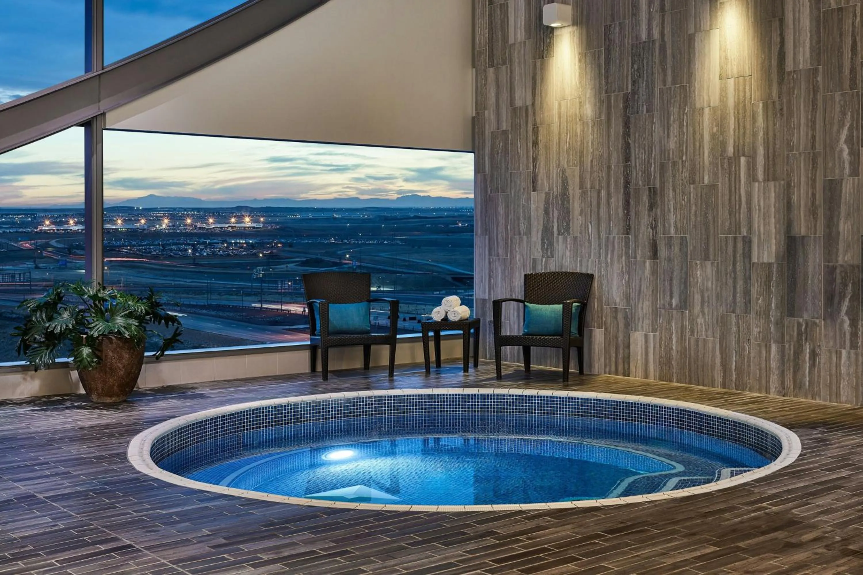 Swimming pool in The Westin Denver International Airport