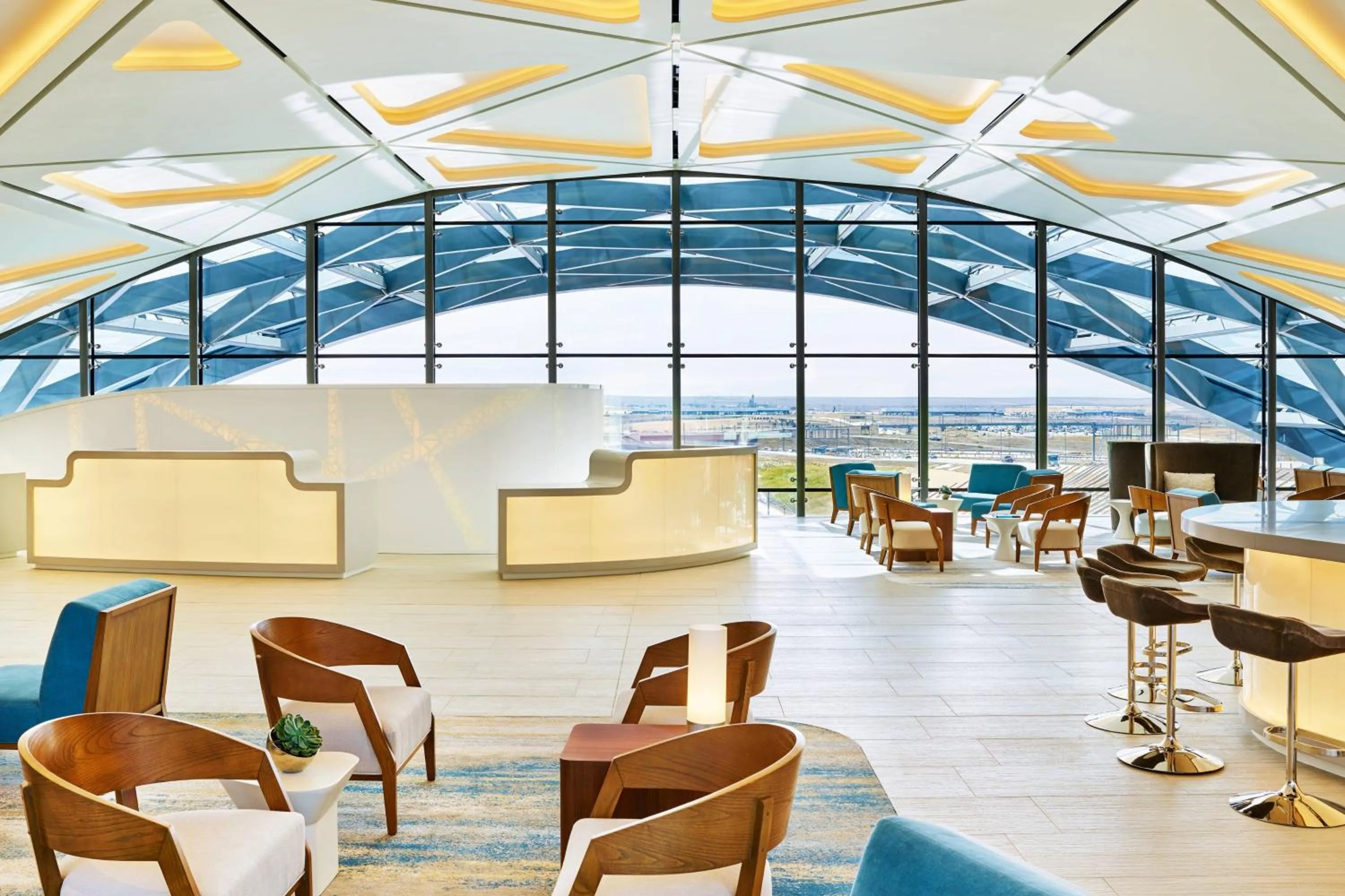 Lobby or reception in The Westin Denver International Airport