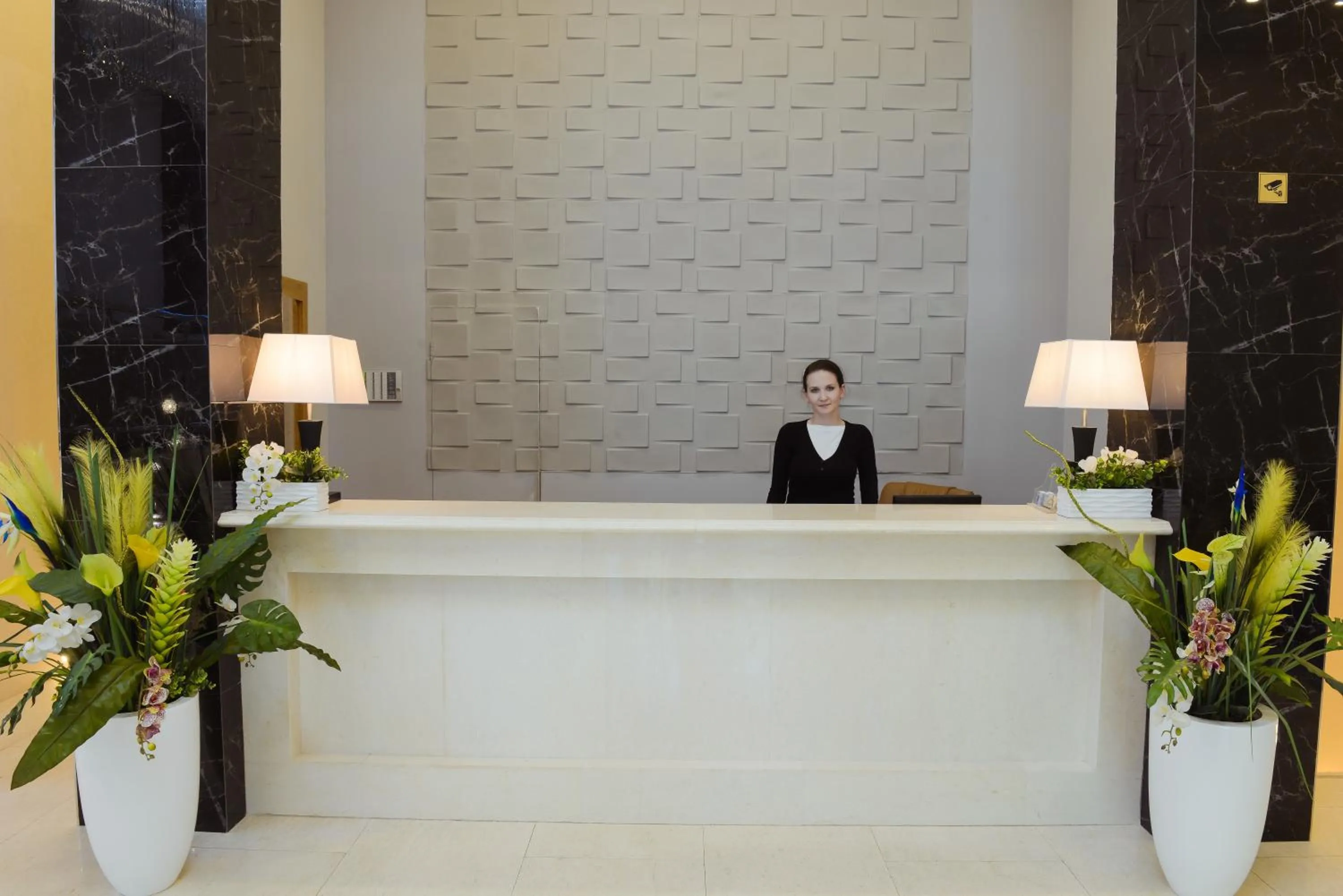 Lobby or reception in Absolute Hotel