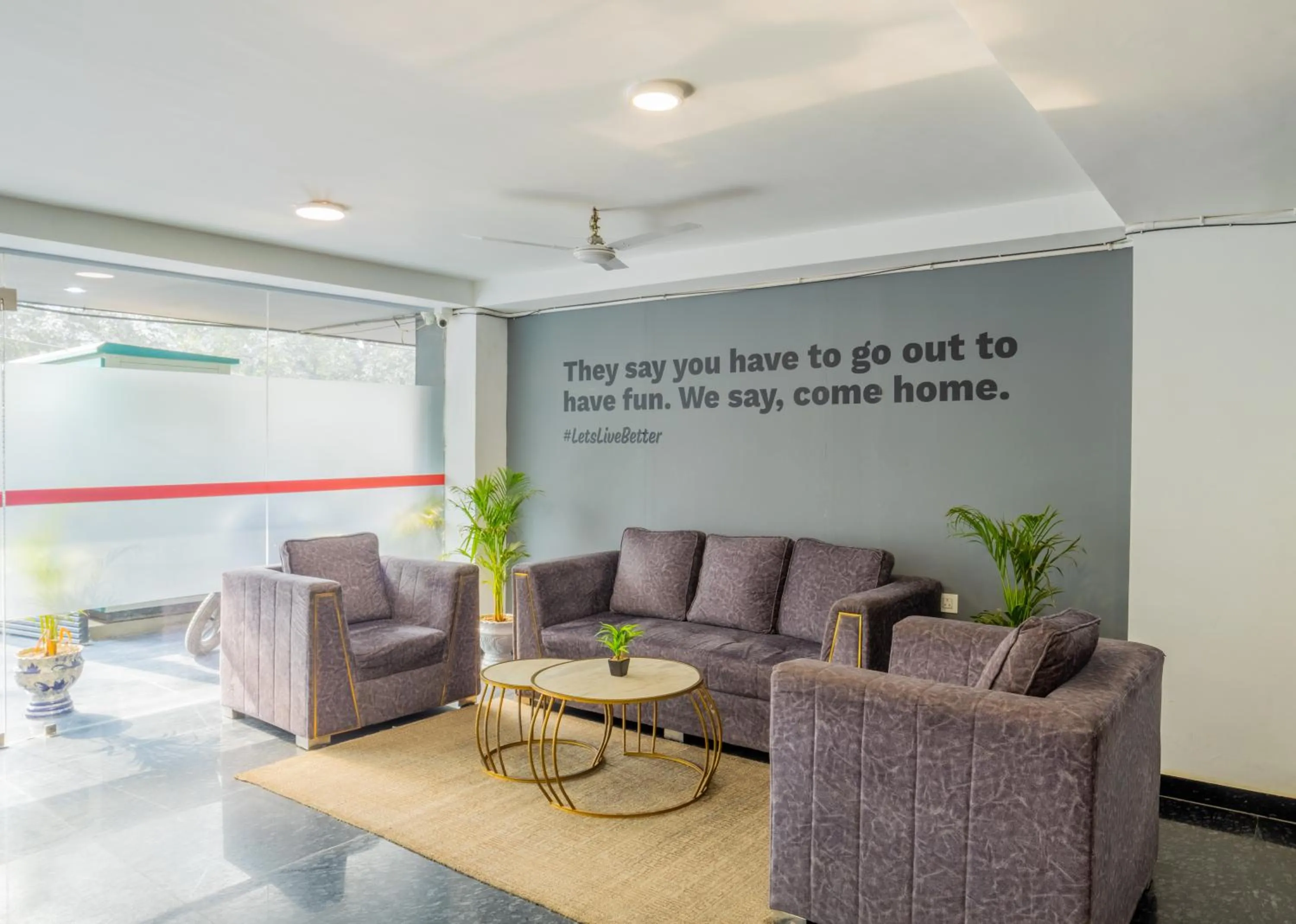 Seating area in Housr 46 M2K Corp Near Park Hospital Sector 46