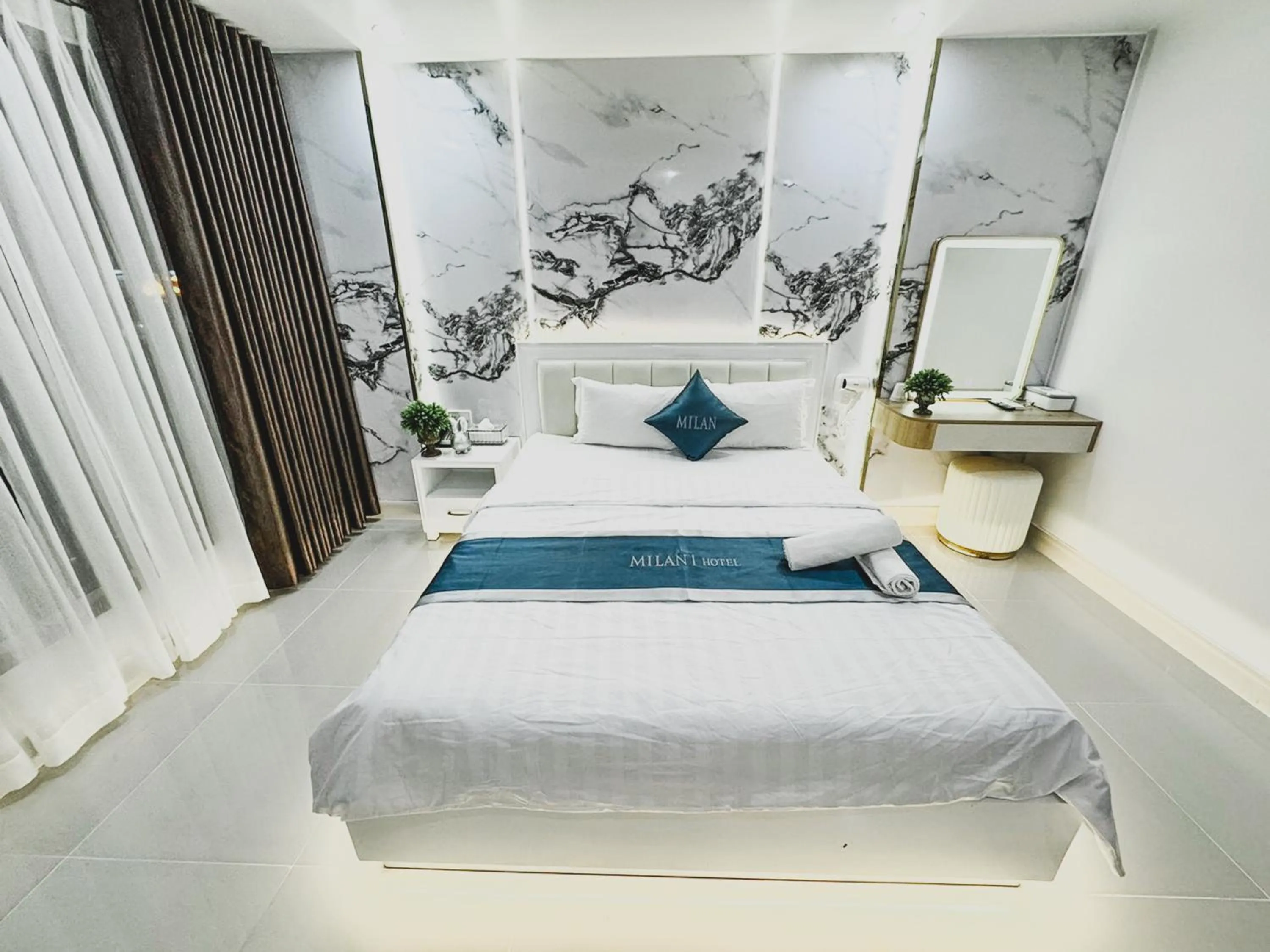 Bed in Ngoc San San Hotel HCM