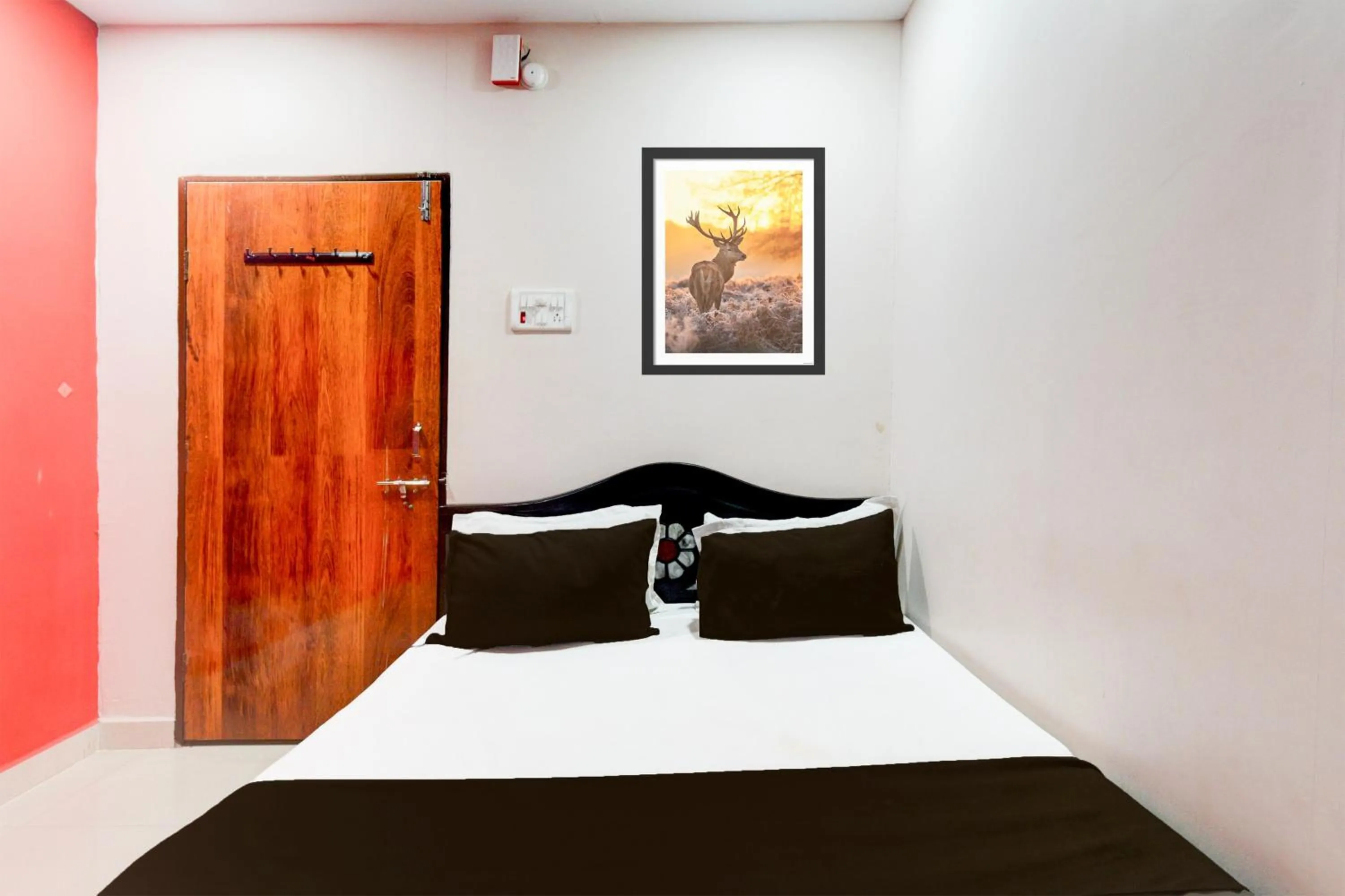 Bedroom, Bed in Hotel O AVR GRAND