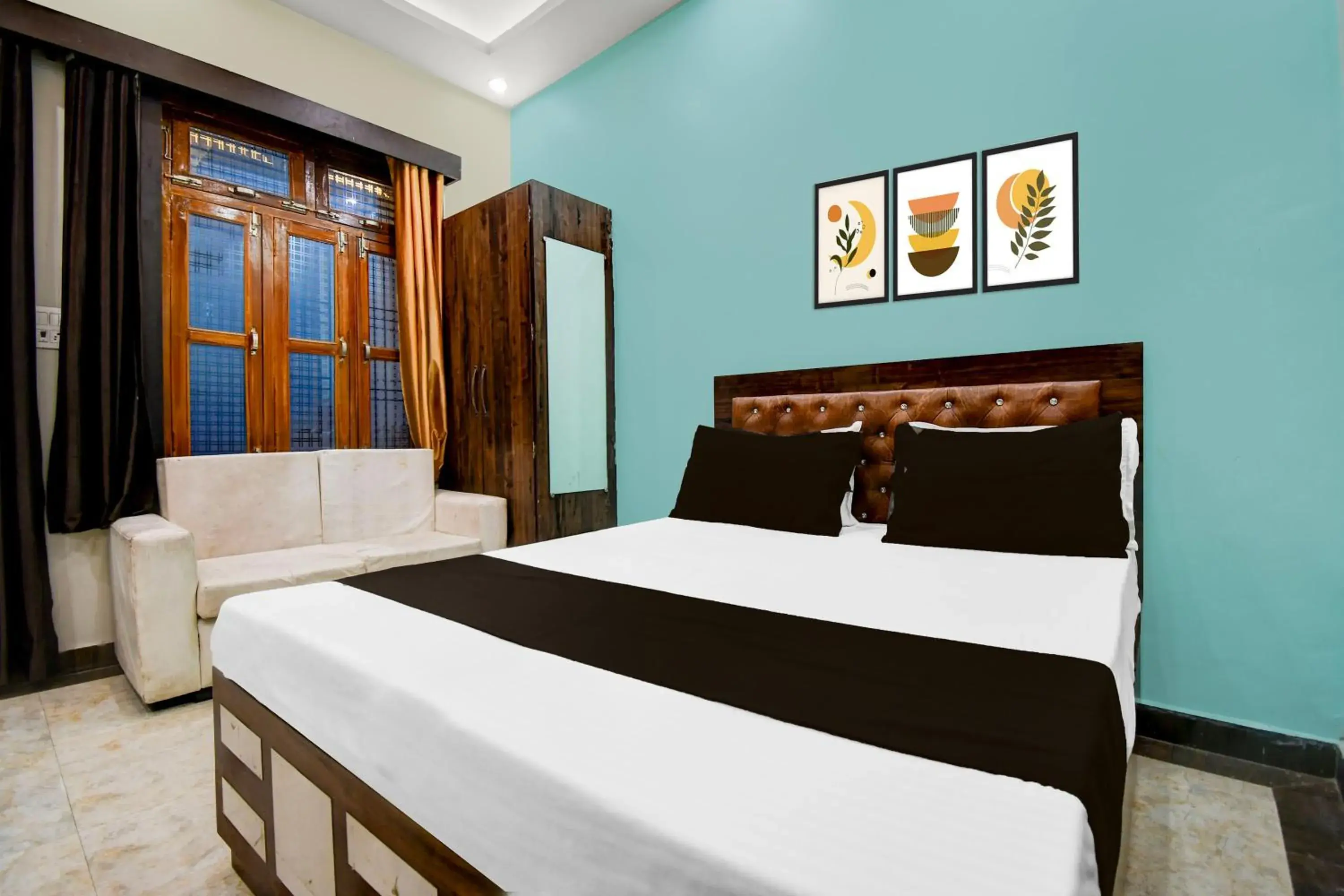 Super Hotel O Amhat Sultanpur City Super Hotel O Amhat Sultanpur City