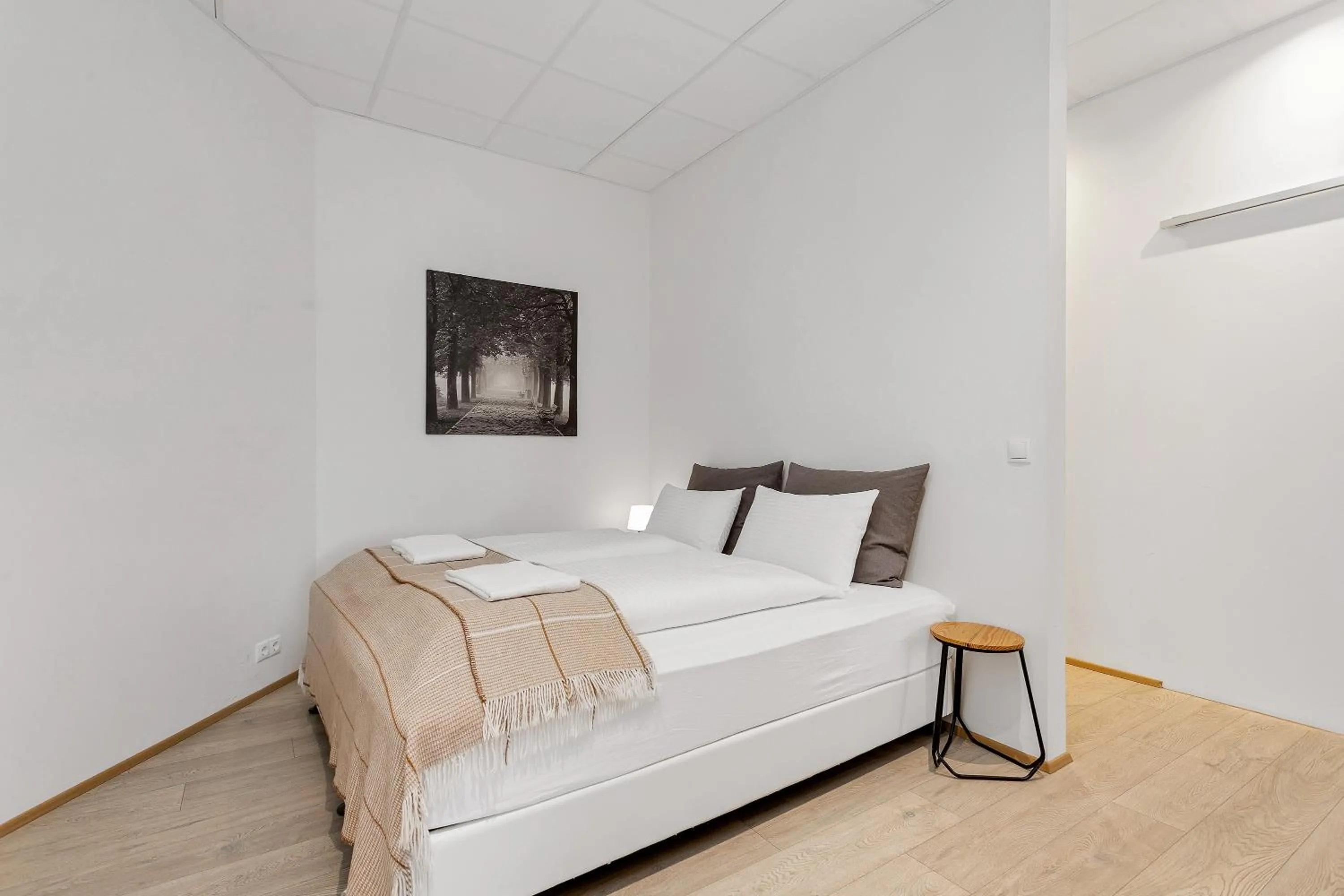 Bed in Blue Mountain Apartments by Heimaleiga