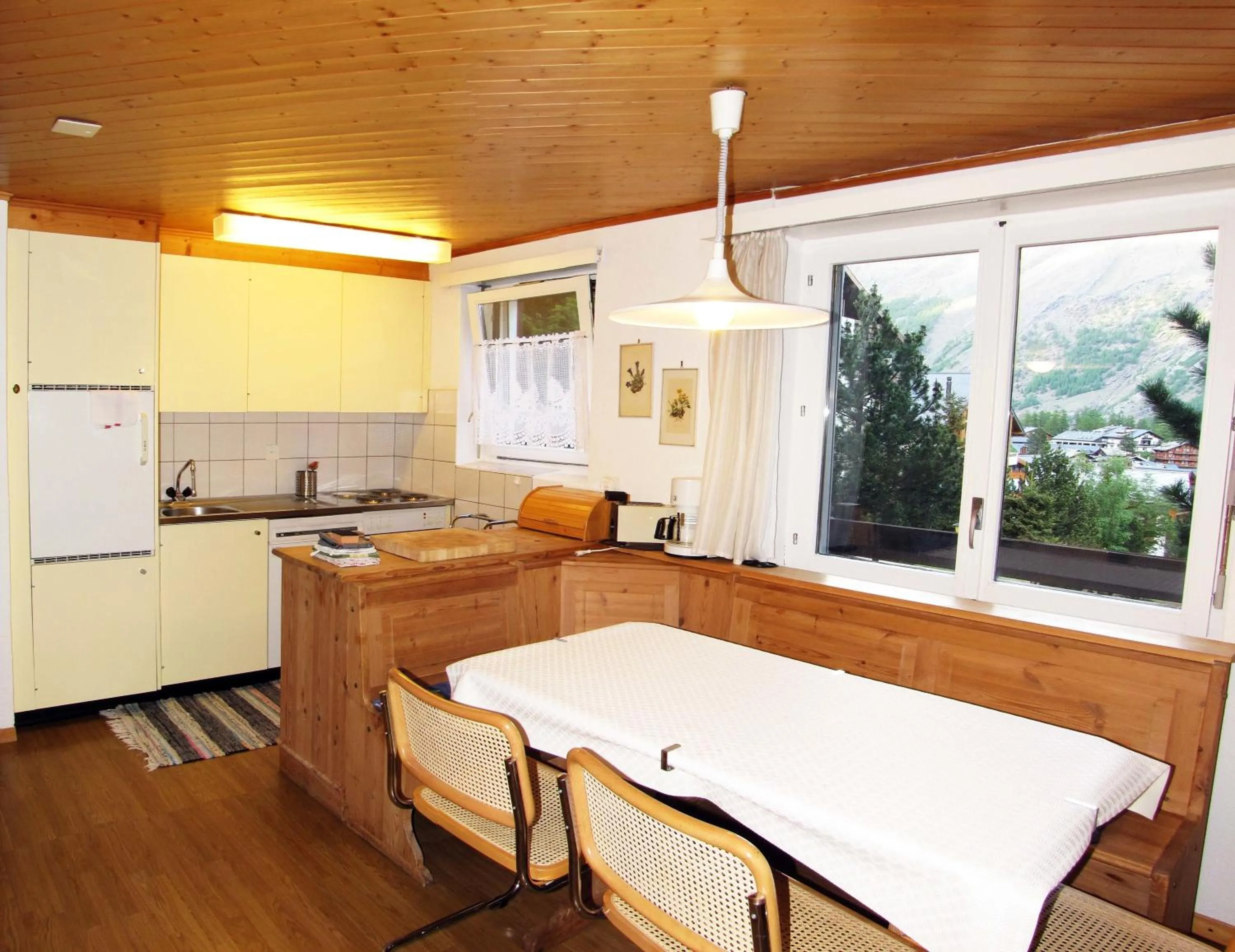 Kitchen or kitchenette in Amici