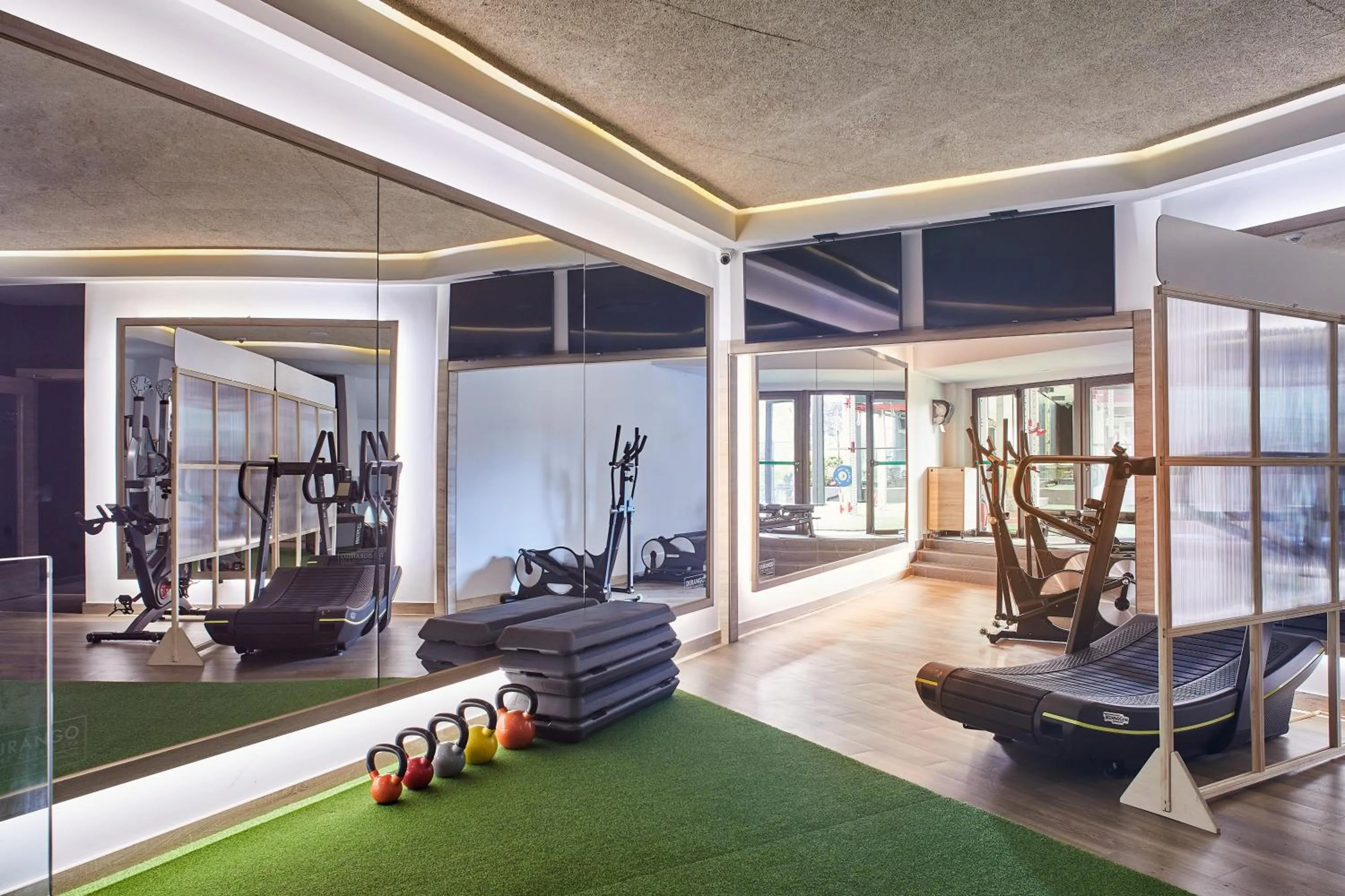 People in Silken Gran hotel Durango