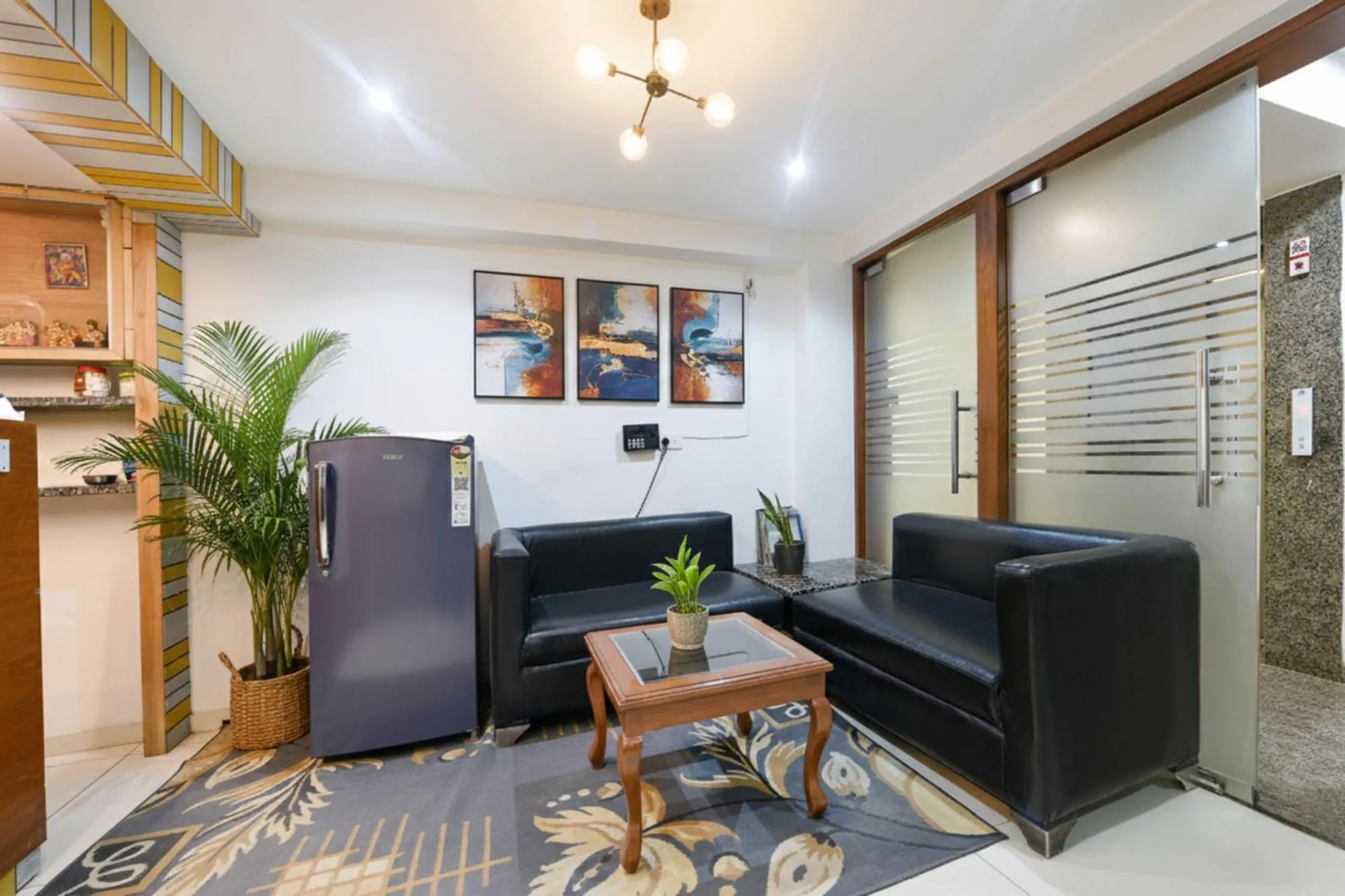 FabHotel Silver Oak BnB - Nr Yashobhoomi Convention Centre